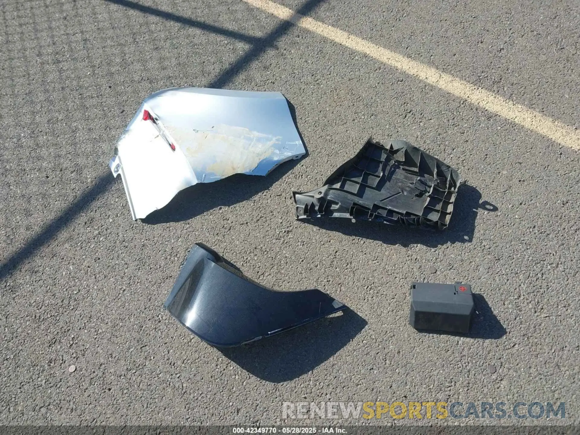 12 Photograph of a damaged car JTNC4MBE7M3135946 TOYOTA COROLLA 2021