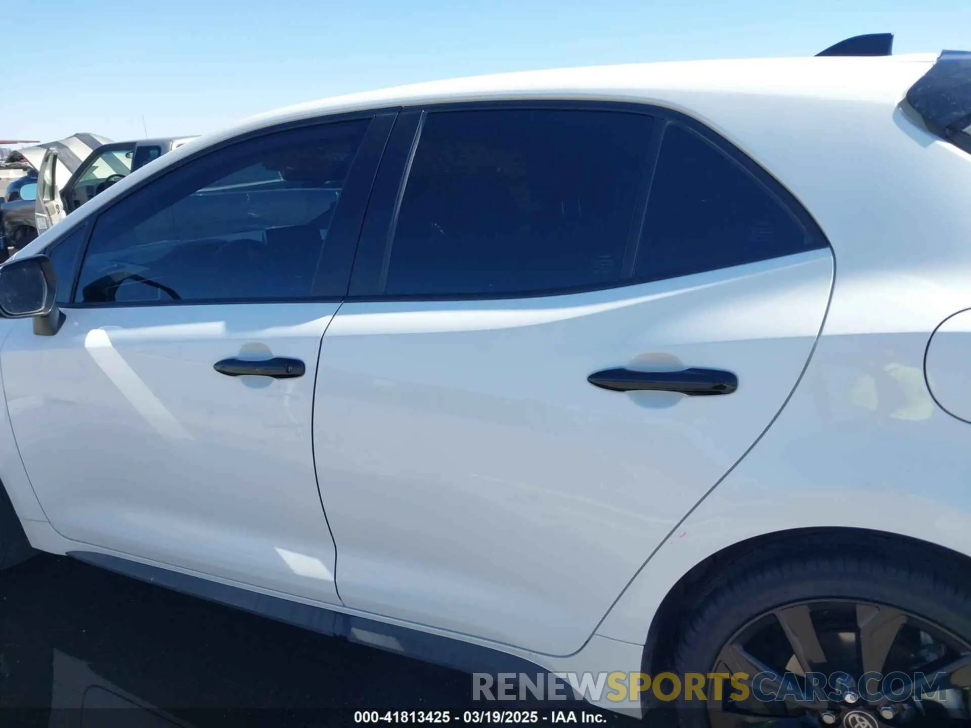 15 Photograph of a damaged car JTND4MBE0M3112173 TOYOTA COROLLA 2021