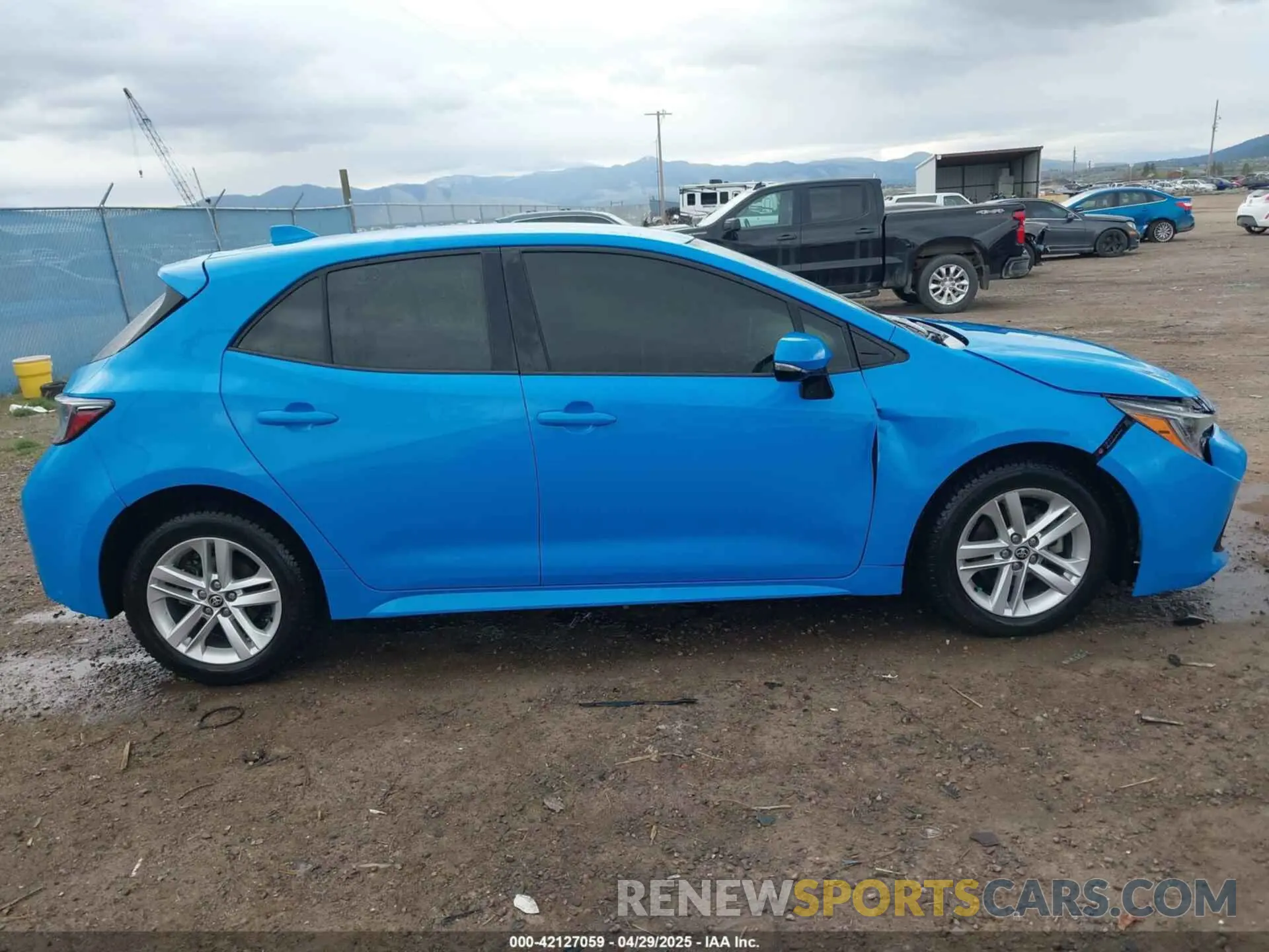 13 Photograph of a damaged car JTND4MBE4M3109843 TOYOTA COROLLA 2021