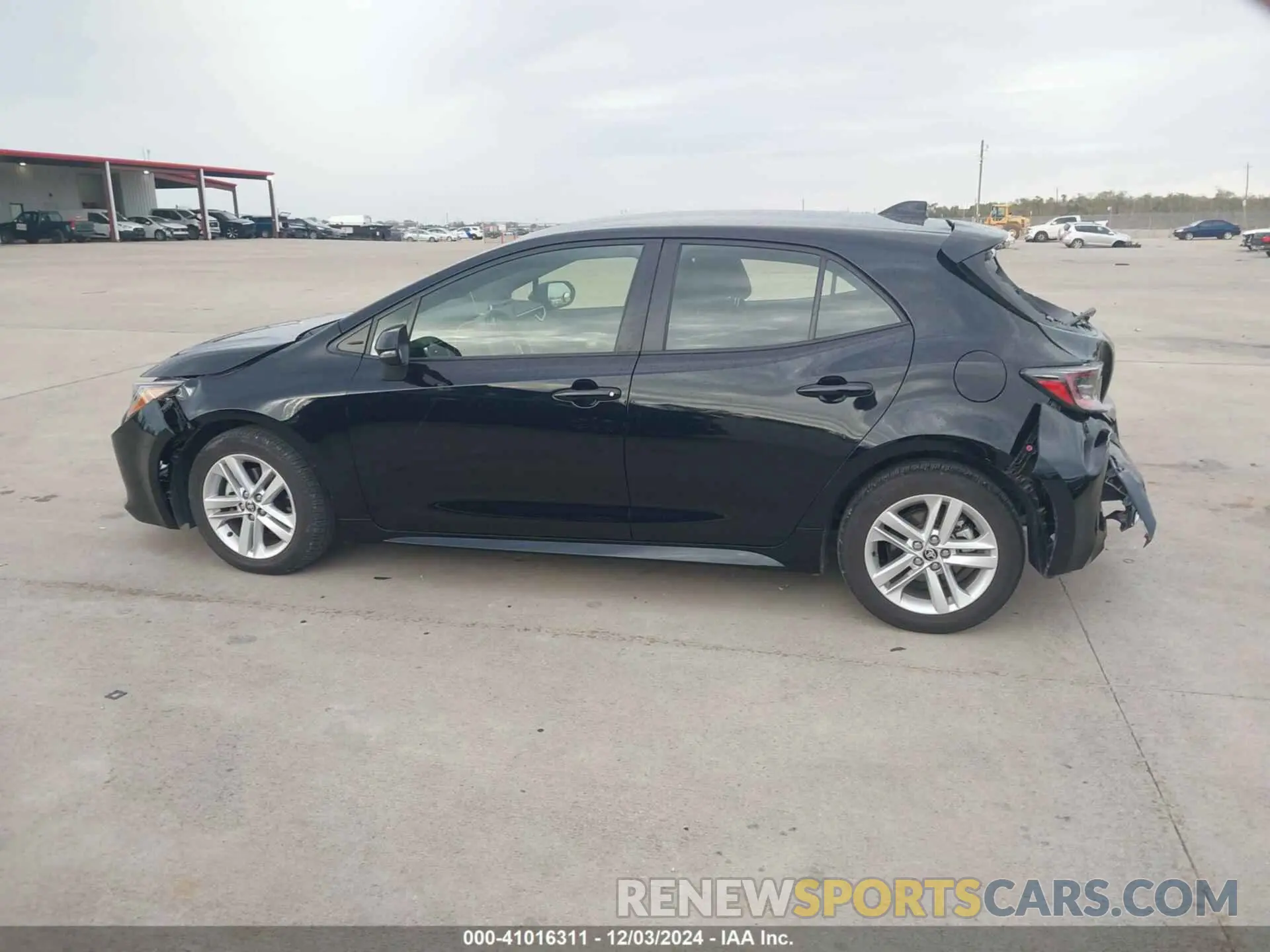 14 Photograph of a damaged car JTND4MBE5M3108524 TOYOTA COROLLA 2021