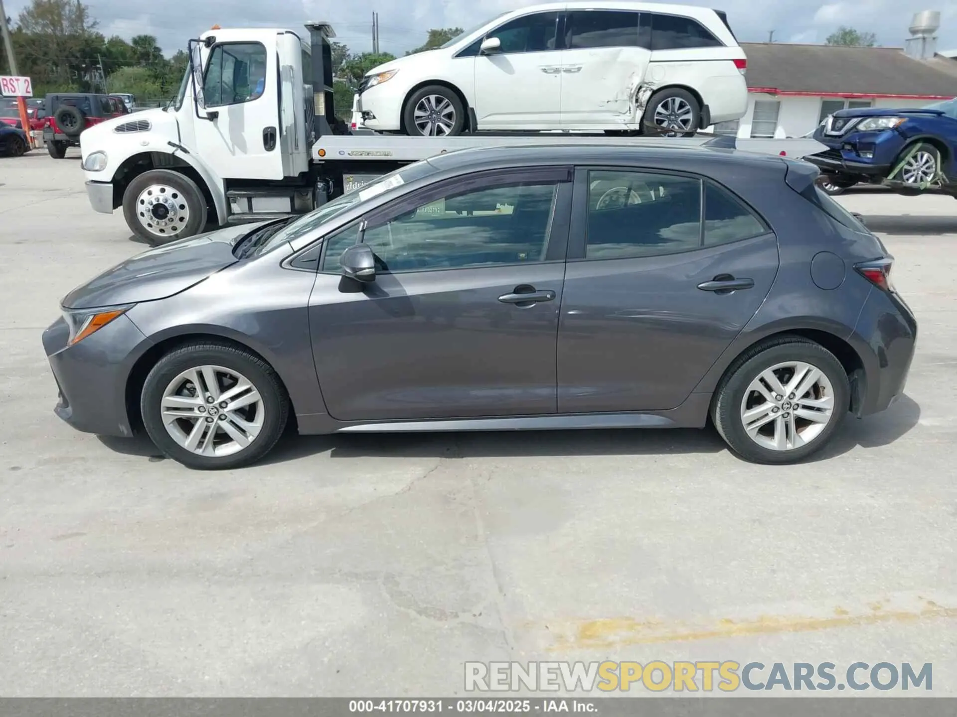 14 Photograph of a damaged car JTND4MBE8M3128279 TOYOTA COROLLA 2021