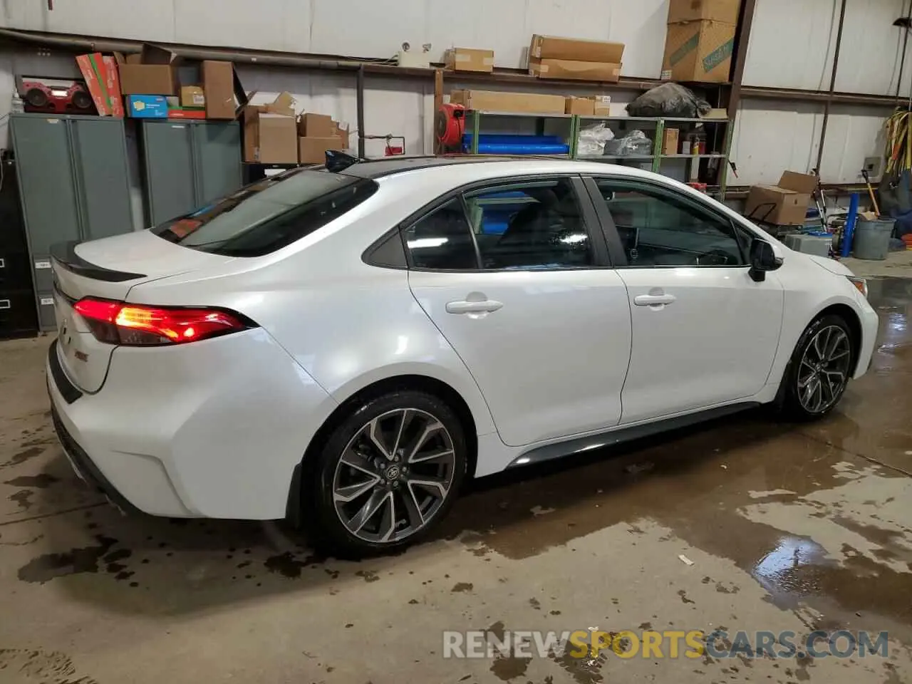 3 Photograph of a damaged car 5YFB4MBE1NP103566 TOYOTA COROLLA 2022