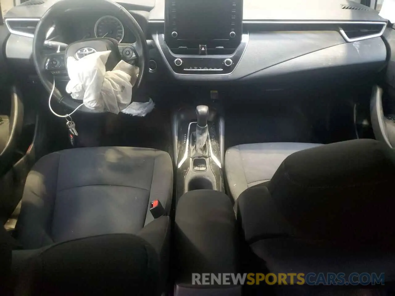 8 Photograph of a damaged car 5YFBPMBE1NP314838 TOYOTA COROLLA 2022