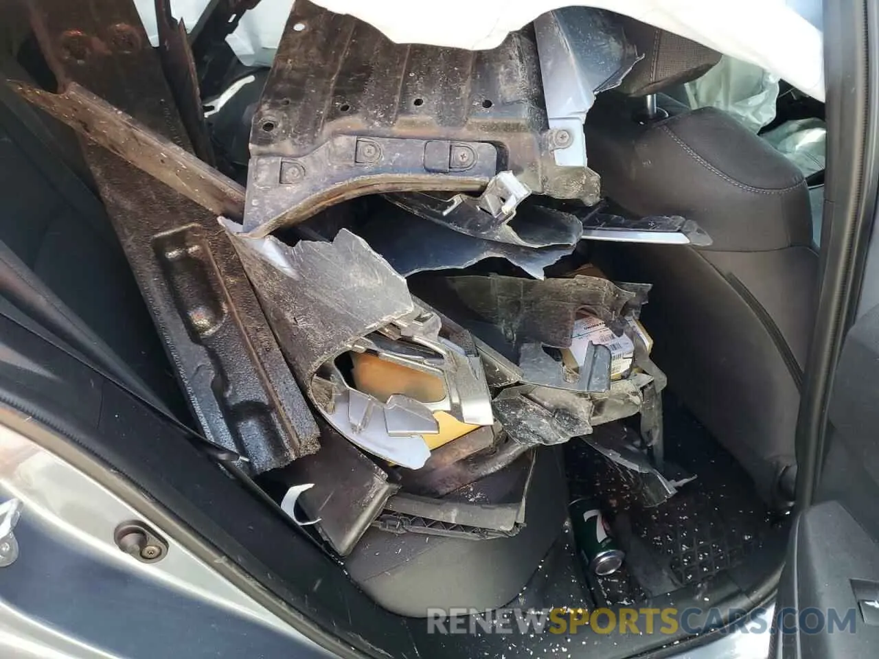 10 Photograph of a damaged car 5YFBPMBE5NP380101 TOYOTA COROLLA 2022