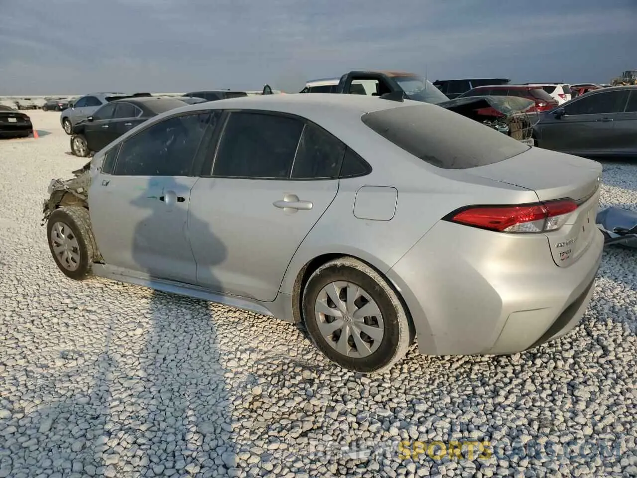 2 Photograph of a damaged car 5YFDPMAE0NP322021 TOYOTA COROLLA 2022