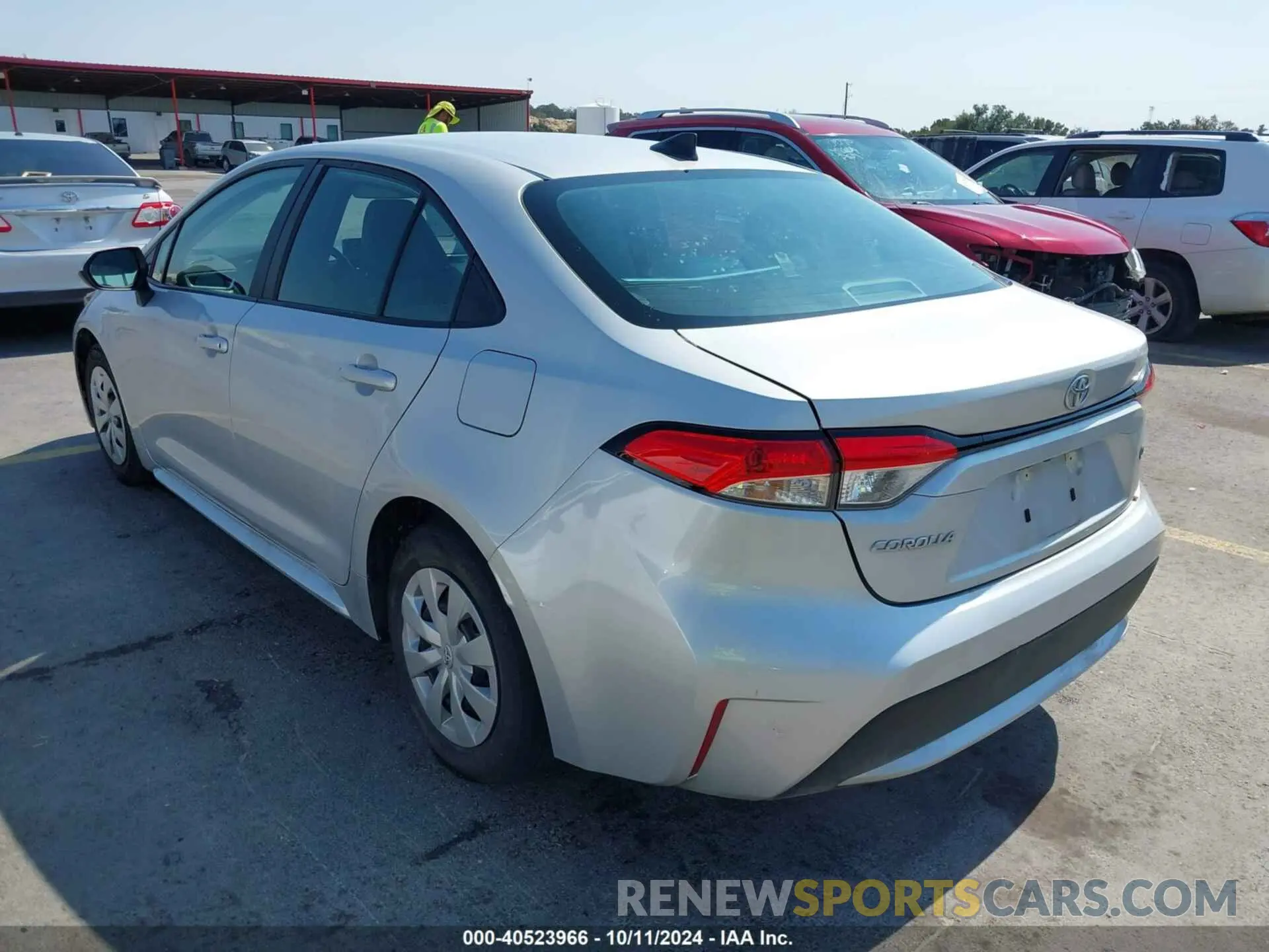 3 Photograph of a damaged car 5YFDPMAE7NP385469 TOYOTA COROLLA 2022