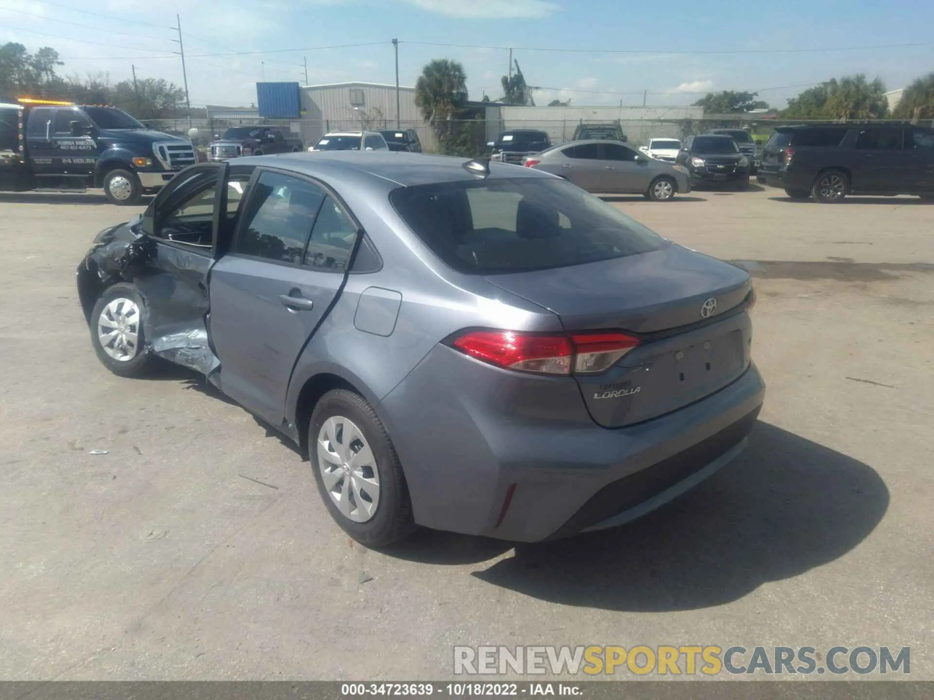 3 Photograph of a damaged car 5YFDPMAE9NP332076 TOYOTA COROLLA 2022