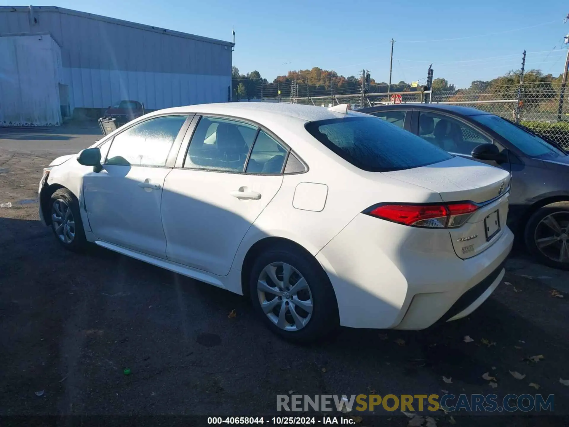3 Photograph of a damaged car 5YFEPMAE0NP275531 TOYOTA COROLLA 2022