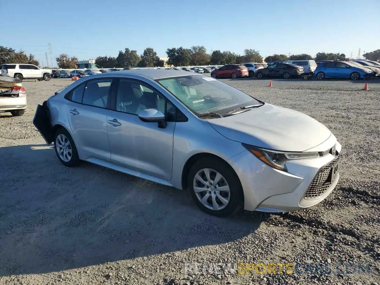 4 Photograph of a damaged car 5YFEPMAE0NP277828 TOYOTA COROLLA 2022