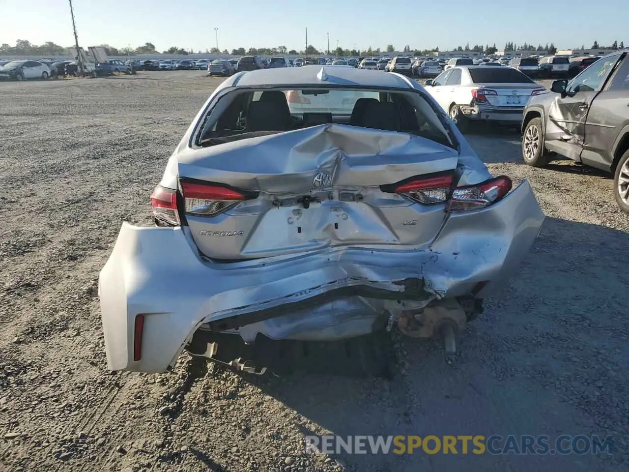 6 Photograph of a damaged car 5YFEPMAE0NP277828 TOYOTA COROLLA 2022