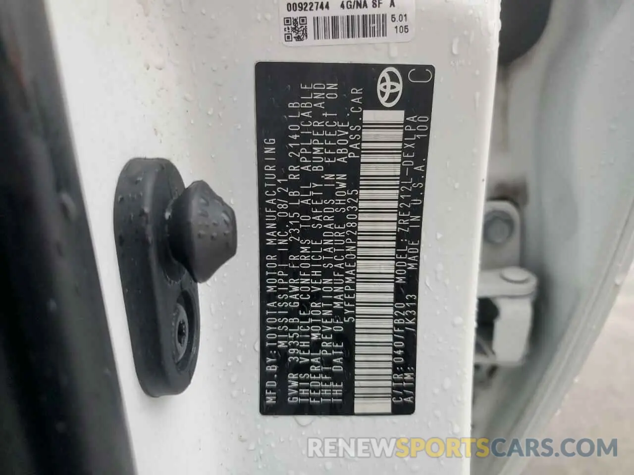 13 Photograph of a damaged car 5YFEPMAE0NP280325 TOYOTA COROLLA 2022