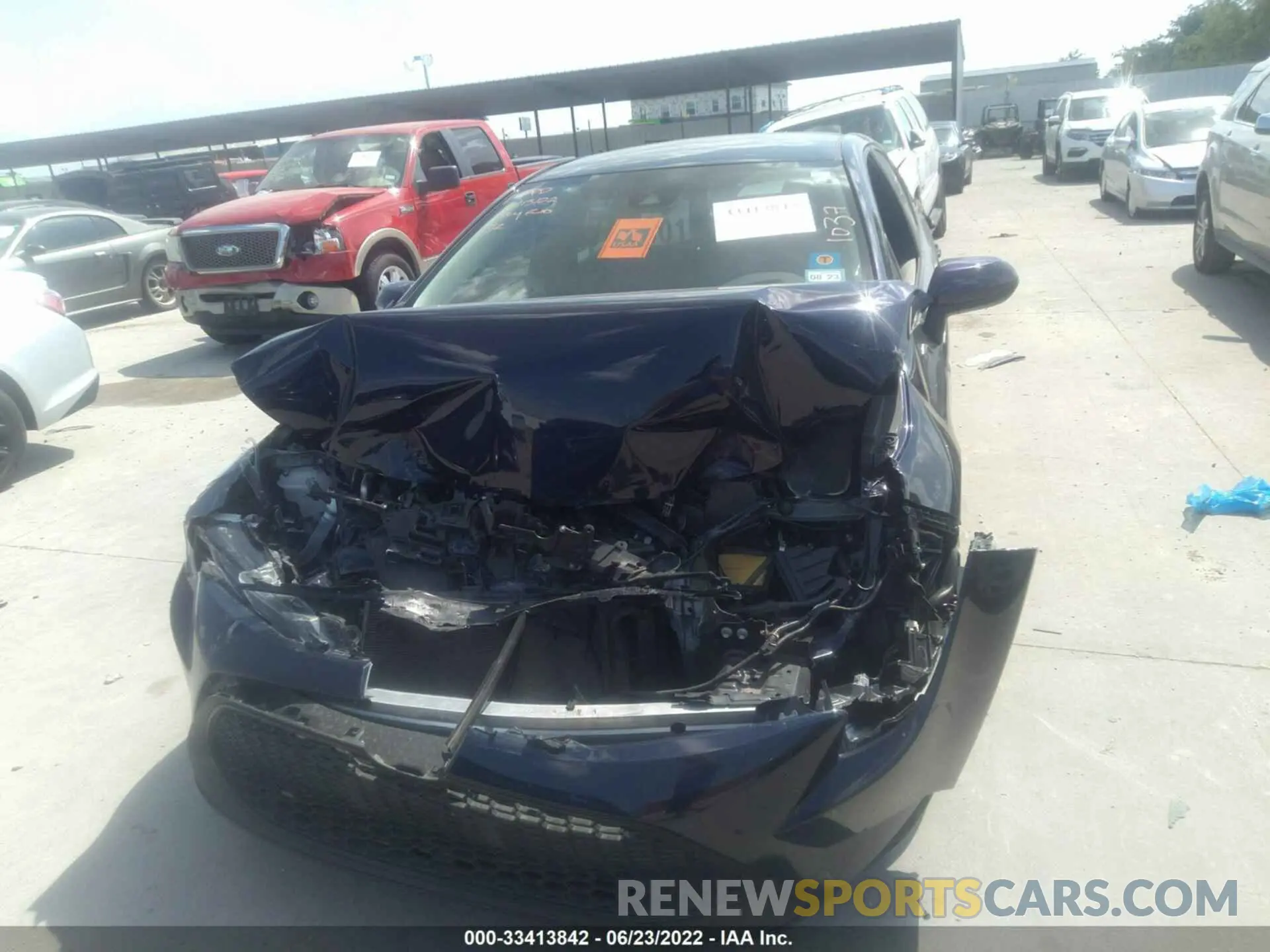 6 Photograph of a damaged car 5YFEPMAE0NP281037 TOYOTA COROLLA 2022