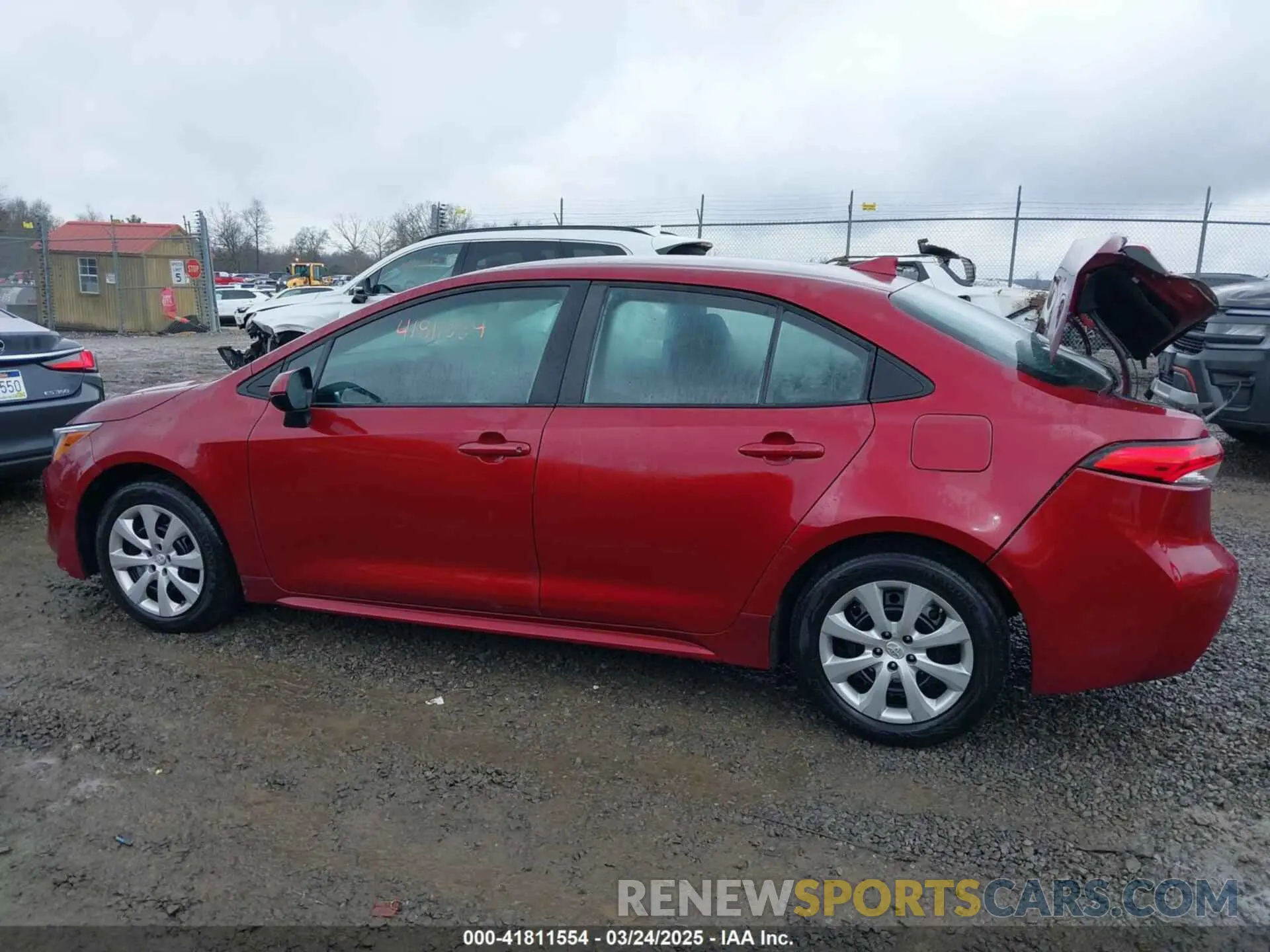 15 Photograph of a damaged car 5YFEPMAE0NP282916 TOYOTA COROLLA 2022