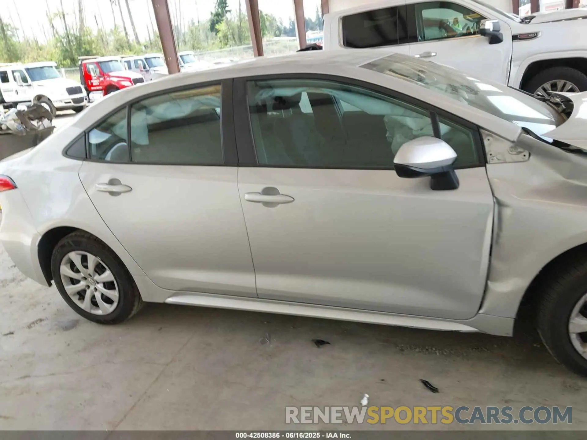 14 Фотография поврежденного автомобиля 5YFEPMAE0NP289042 TOYOTA COROLLA 2022