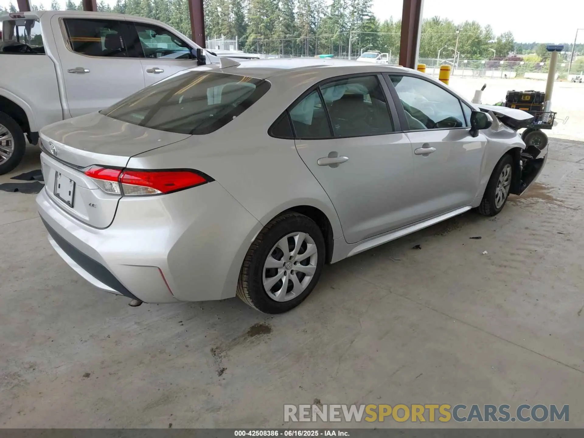 4 Фотография поврежденного автомобиля 5YFEPMAE0NP289042 TOYOTA COROLLA 2022
