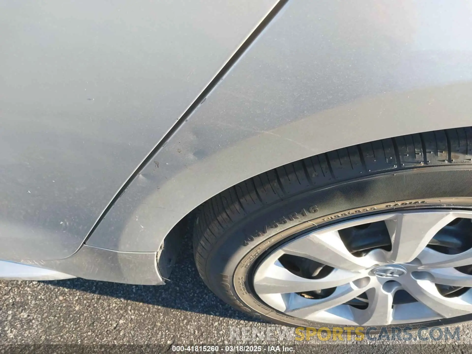 17 Photograph of a damaged car 5YFEPMAE0NP295181 TOYOTA COROLLA 2022