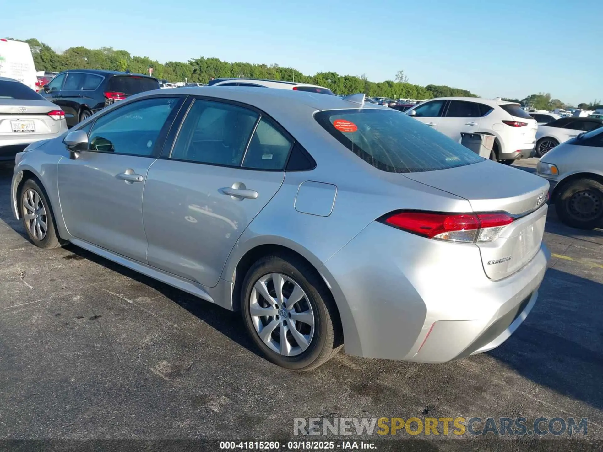 3 Photograph of a damaged car 5YFEPMAE0NP295181 TOYOTA COROLLA 2022