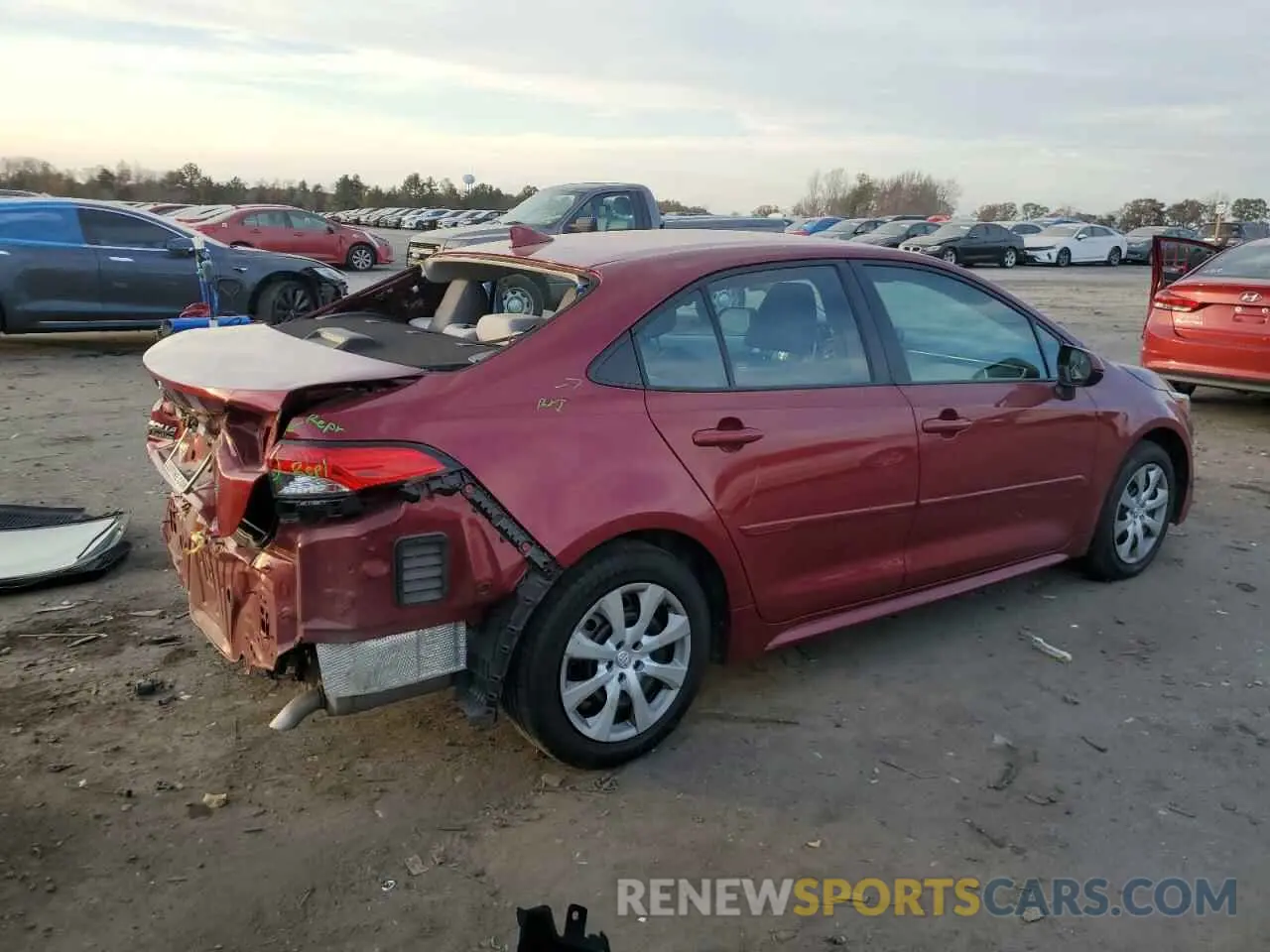 3 Photograph of a damaged car 5YFEPMAE0NP298680 TOYOTA COROLLA 2022