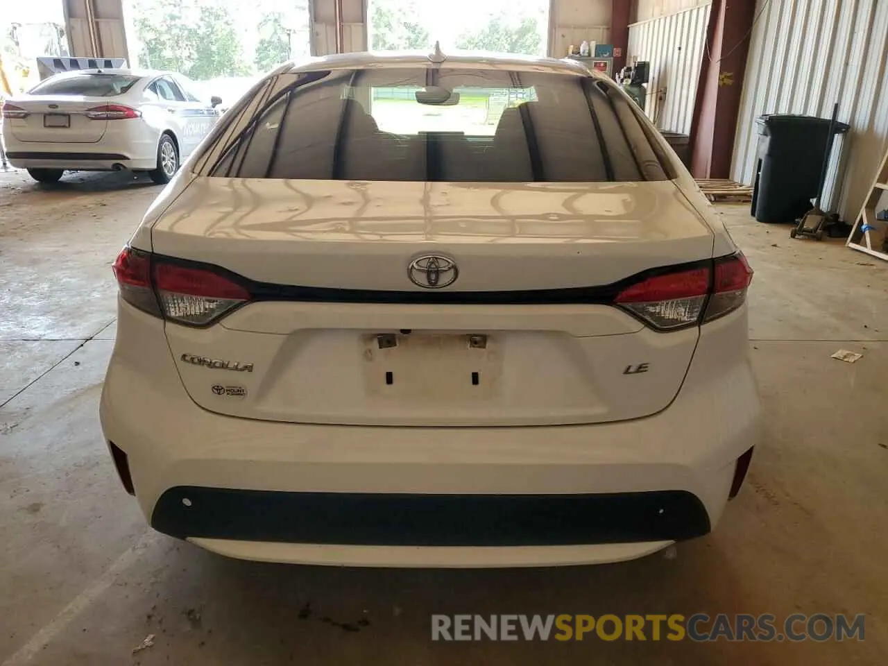 6 Photograph of a damaged car 5YFEPMAE0NP299277 TOYOTA COROLLA 2022