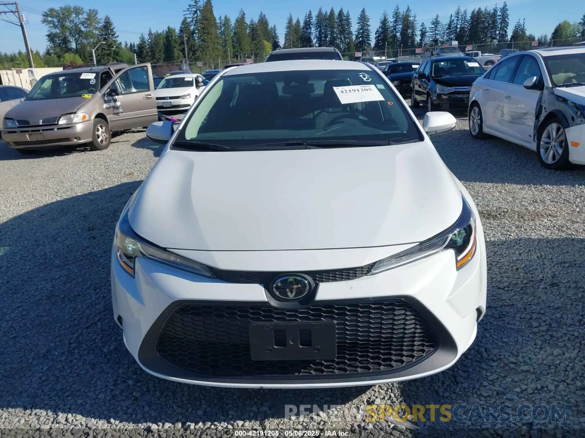 12 Photograph of a damaged car 5YFEPMAE0NP302159 TOYOTA COROLLA 2022