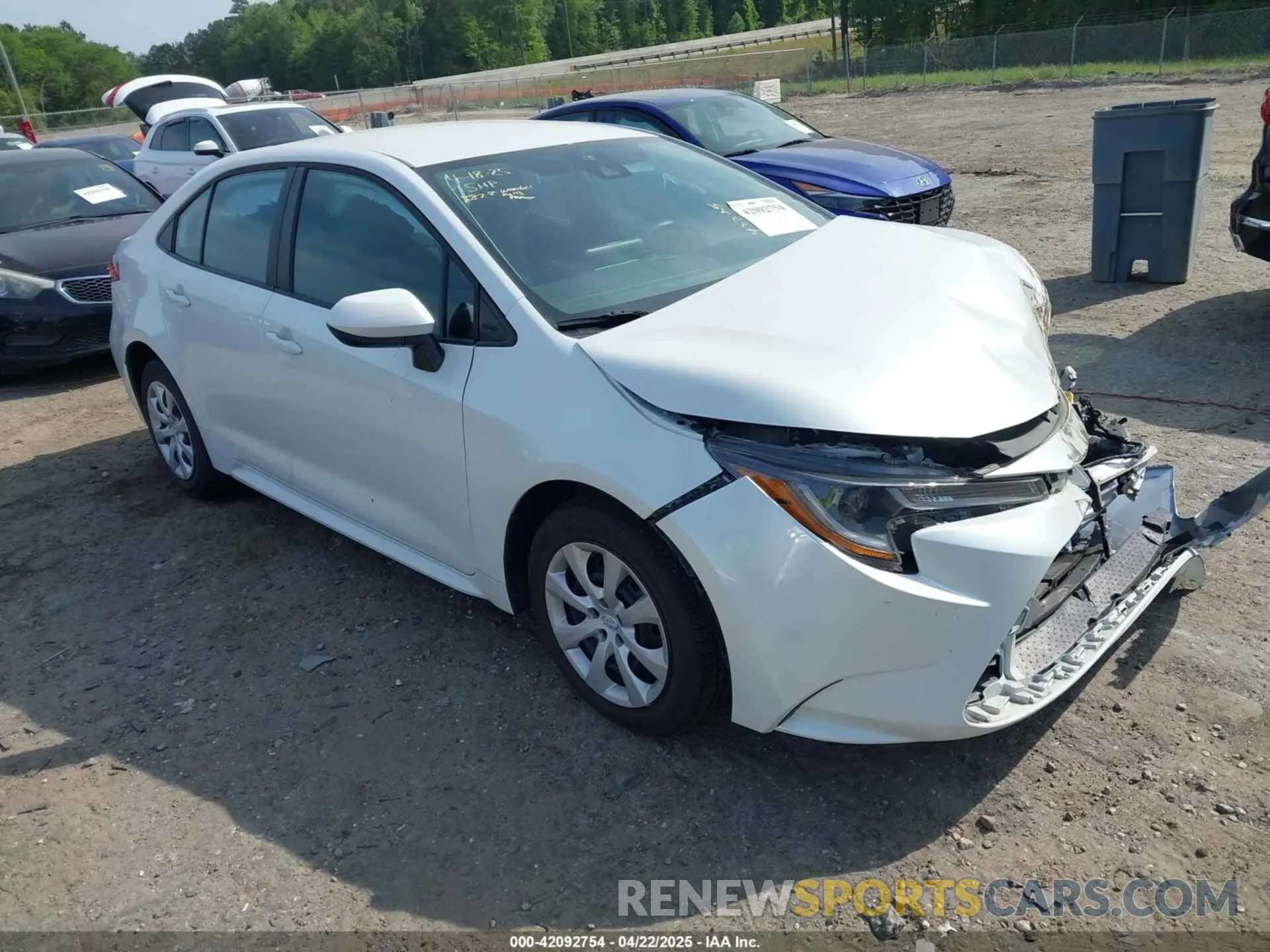 1 Photograph of a damaged car 5YFEPMAE0NP321214 TOYOTA COROLLA 2022