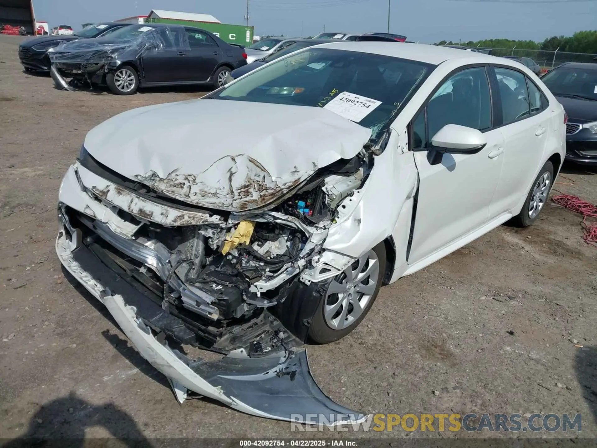 2 Photograph of a damaged car 5YFEPMAE0NP321214 TOYOTA COROLLA 2022