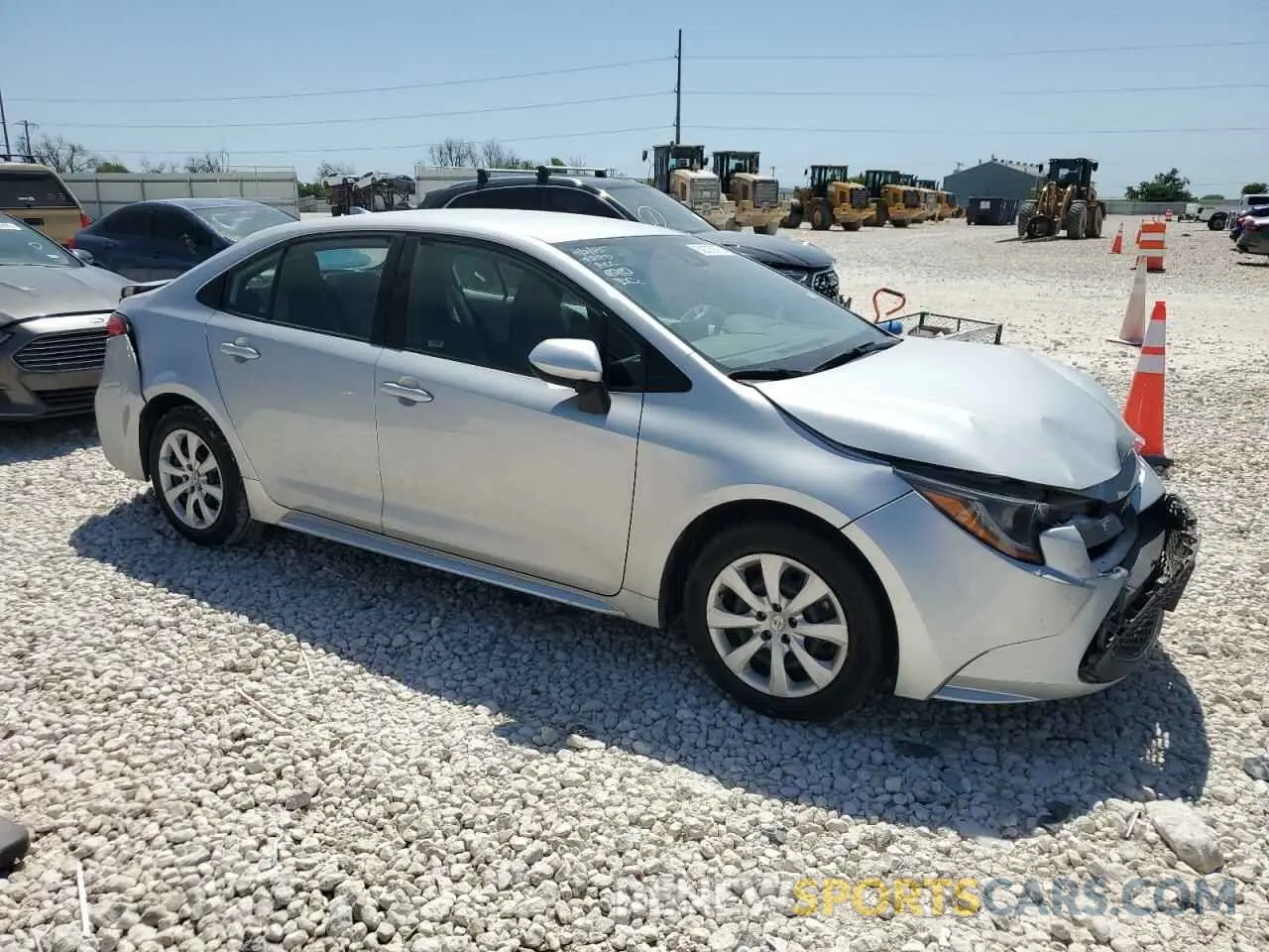 4 Photograph of a damaged car 5YFEPMAE0NP322184 TOYOTA COROLLA 2022