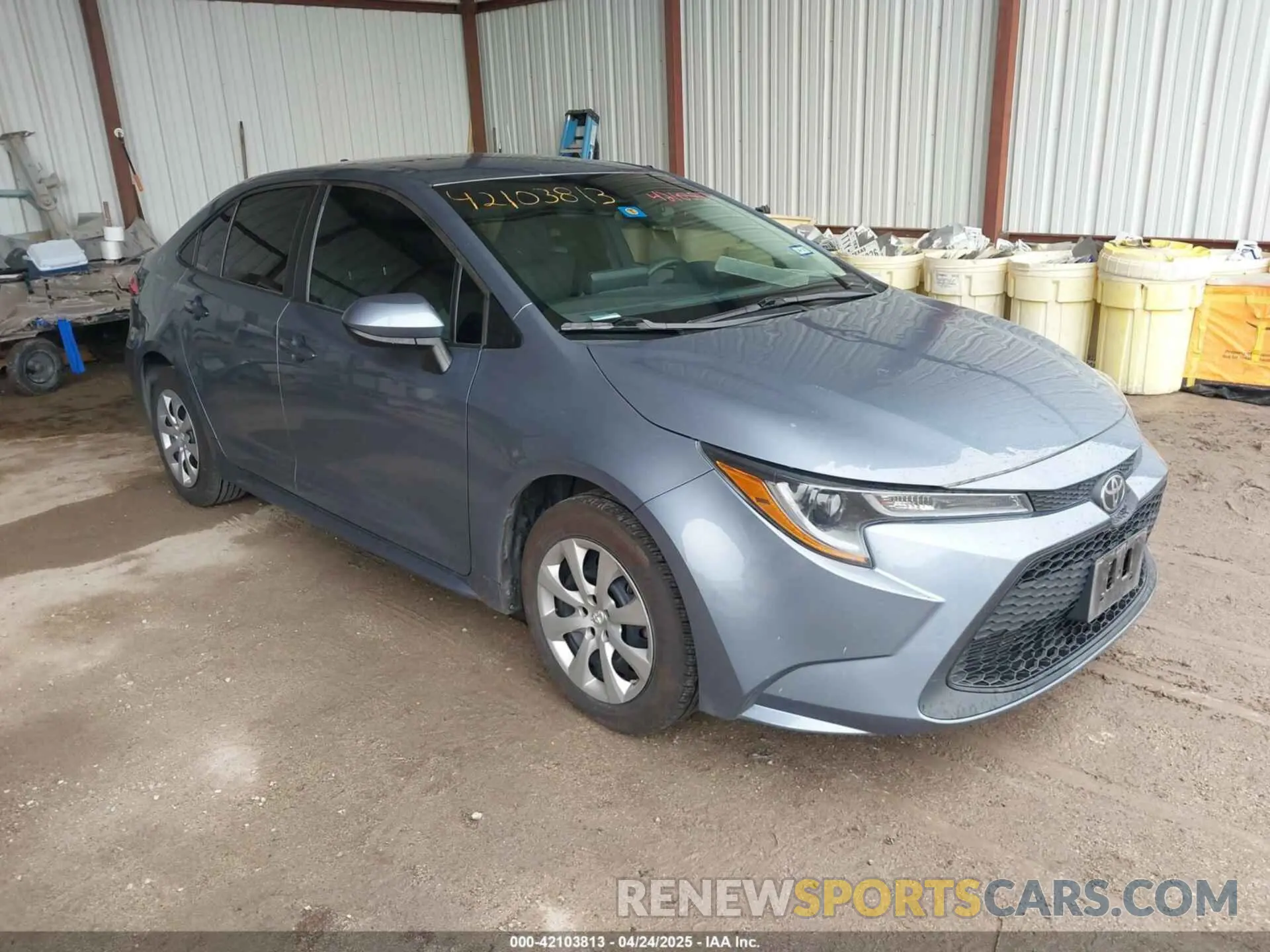 1 Photograph of a damaged car 5YFEPMAE0NP322542 TOYOTA COROLLA 2022