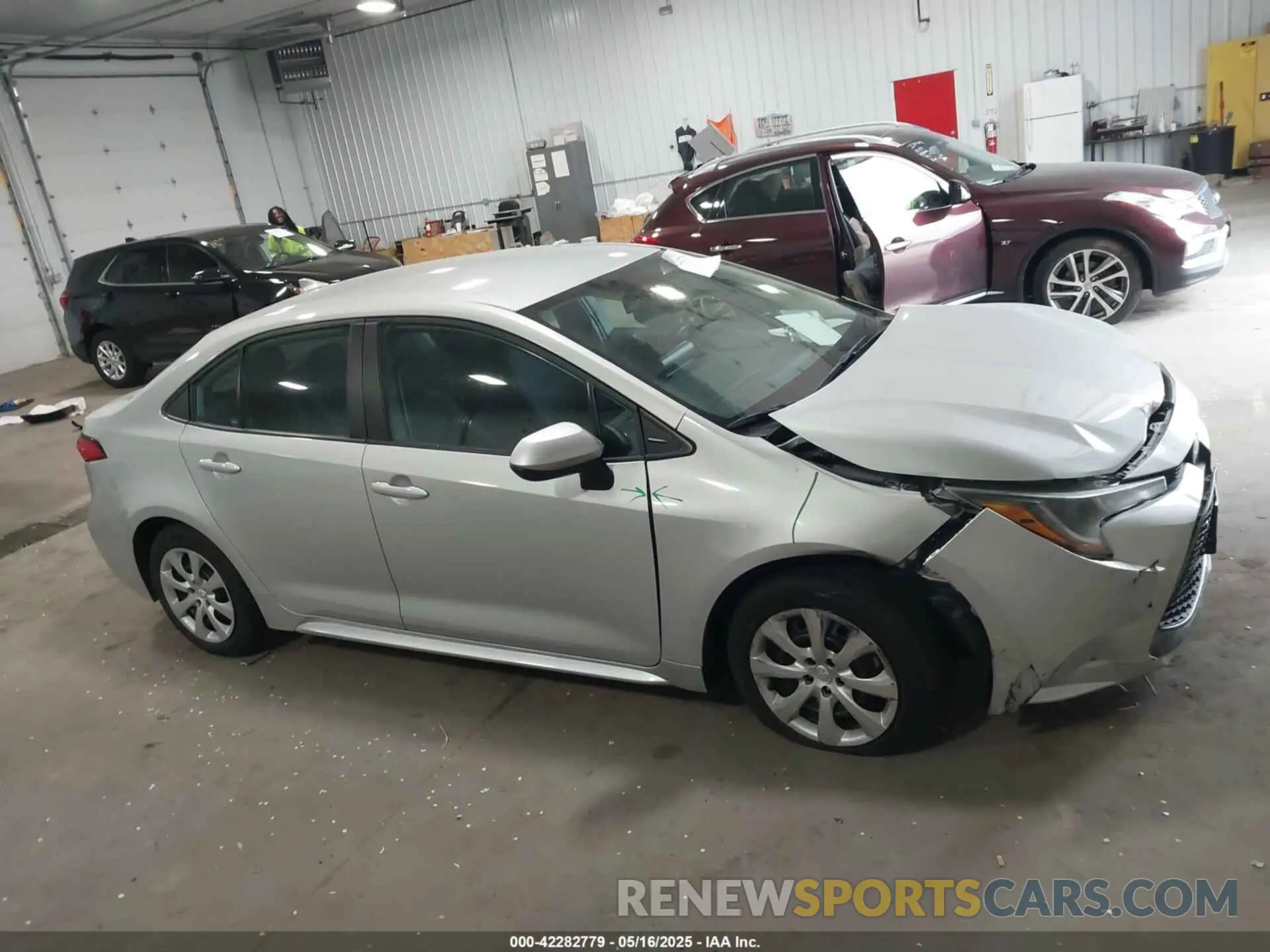13 Photograph of a damaged car 5YFEPMAE0NP343469 TOYOTA COROLLA 2022