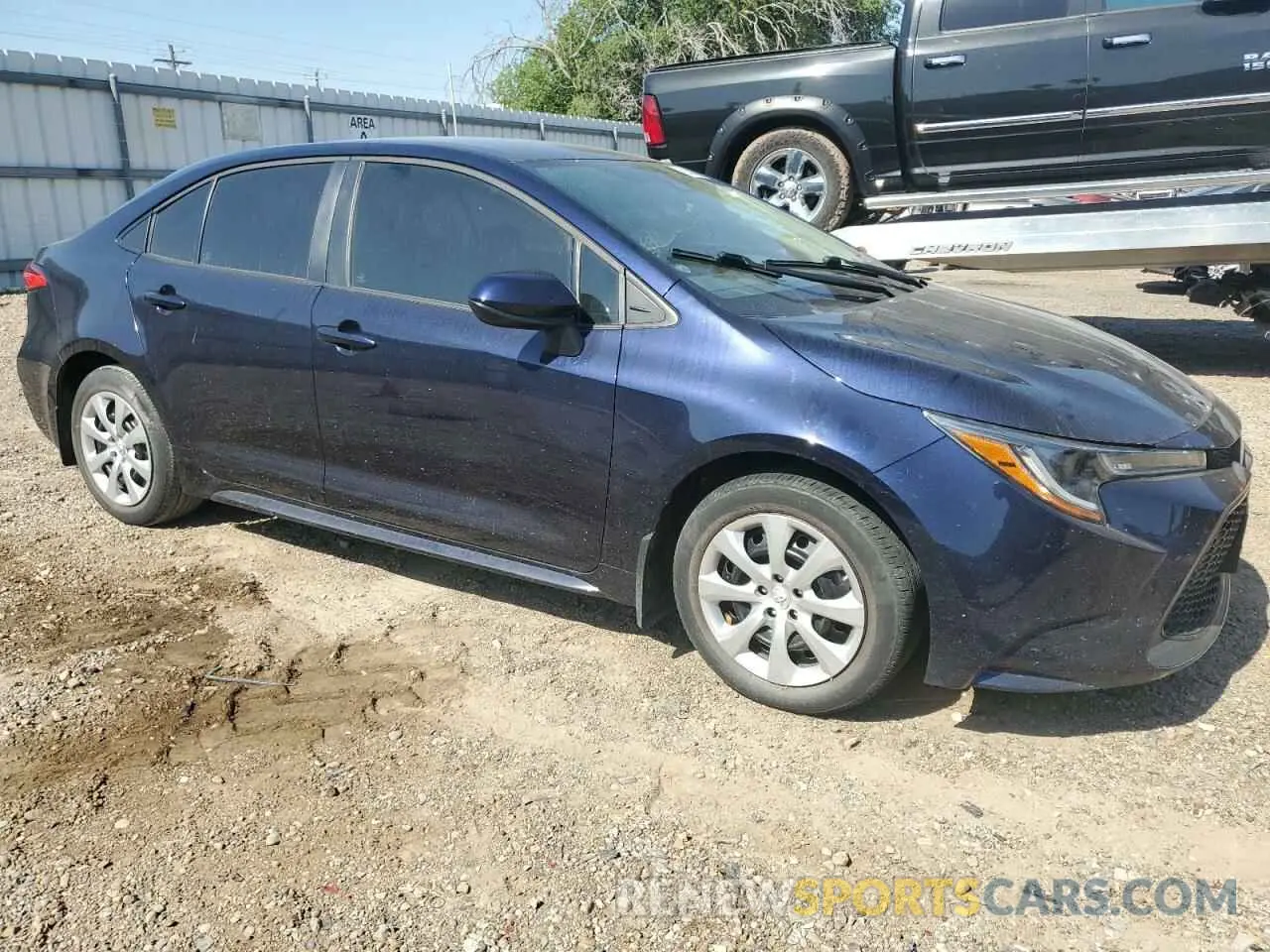 4 Photograph of a damaged car 5YFEPMAE0NP361633 TOYOTA COROLLA 2022