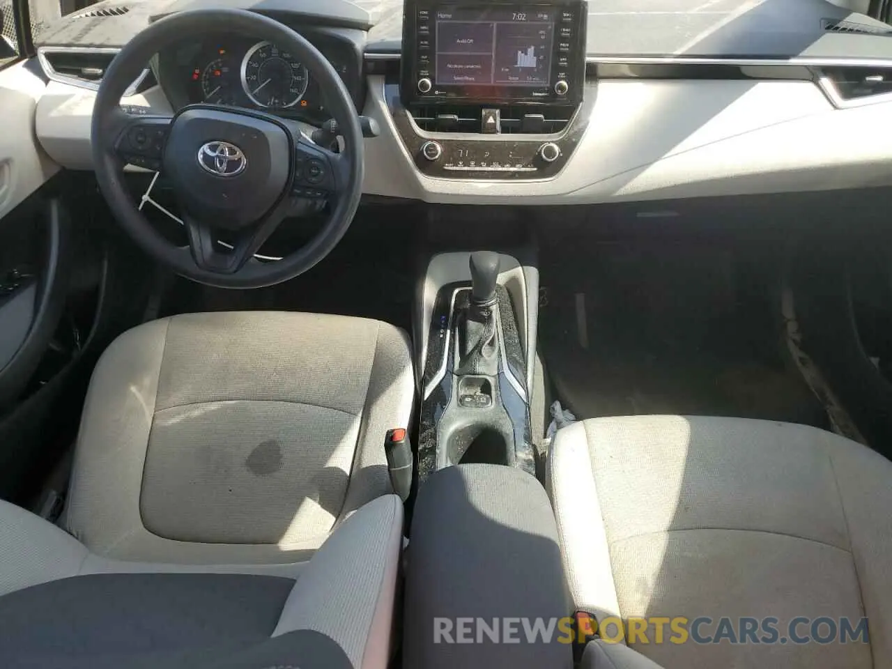 8 Photograph of a damaged car 5YFEPMAE0NP361633 TOYOTA COROLLA 2022