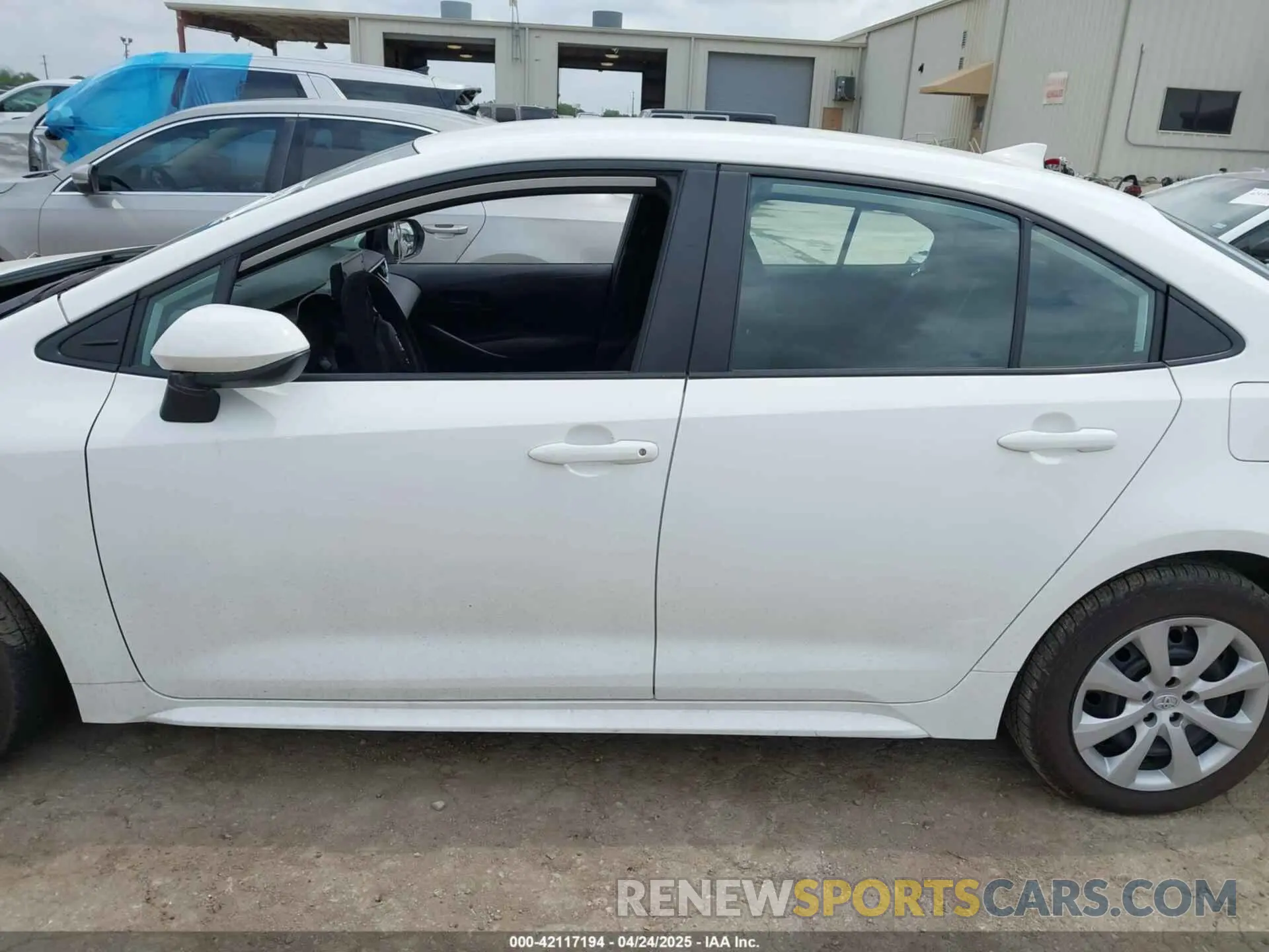 14 Фотография поврежденного автомобиля 5YFEPMAE0NP367562 TOYOTA COROLLA 2022