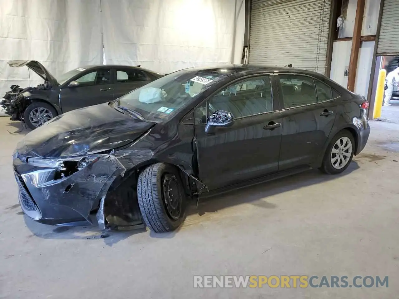 1 Photograph of a damaged car 5YFEPMAE0NP371742 TOYOTA COROLLA 2022