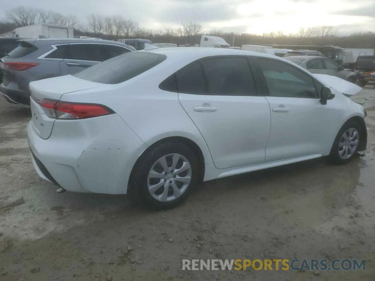 3 Photograph of a damaged car 5YFEPMAE0NP382451 TOYOTA COROLLA 2022
