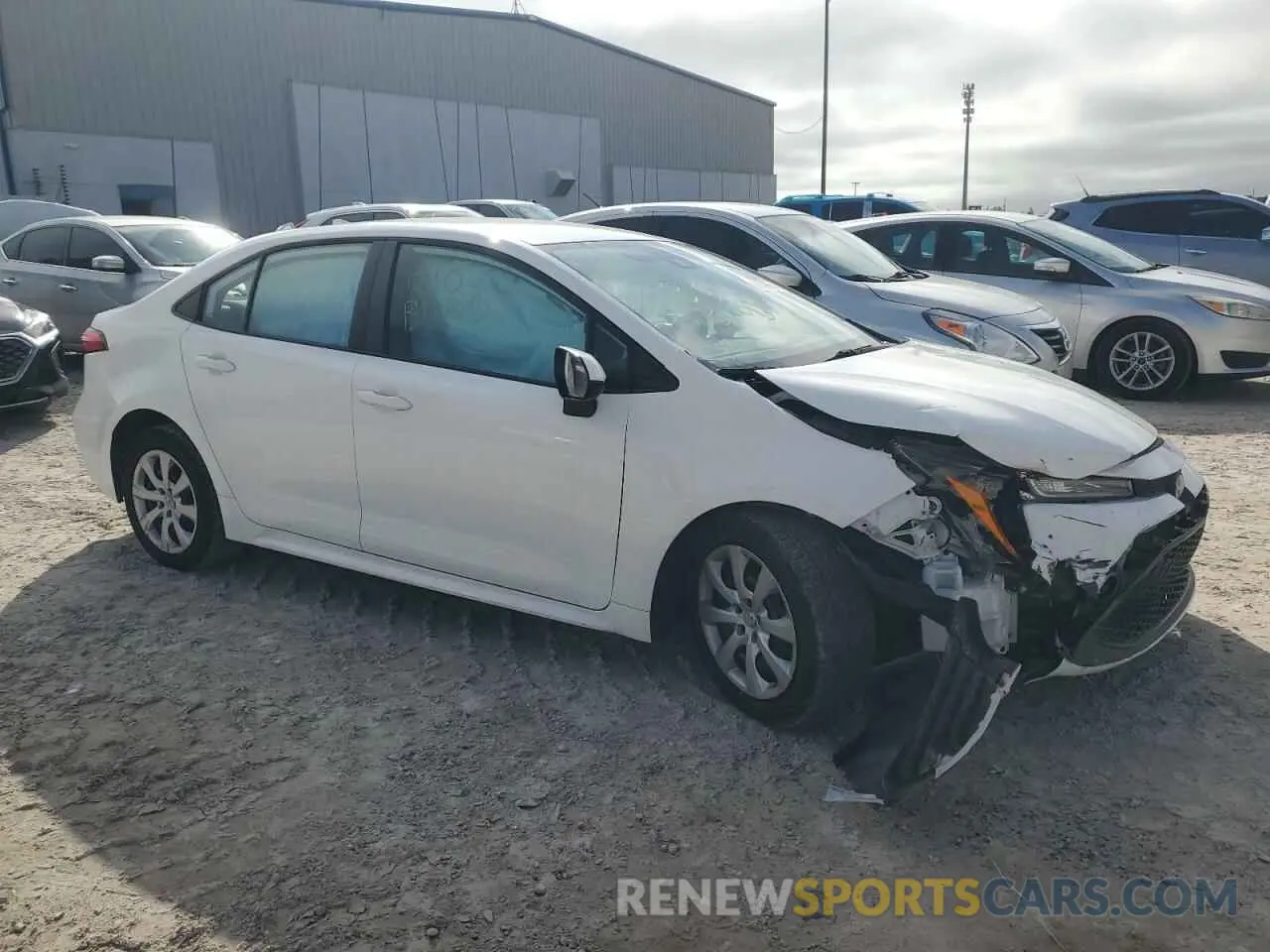 4 Photograph of a damaged car 5YFEPMAE1NP272489 TOYOTA COROLLA 2022