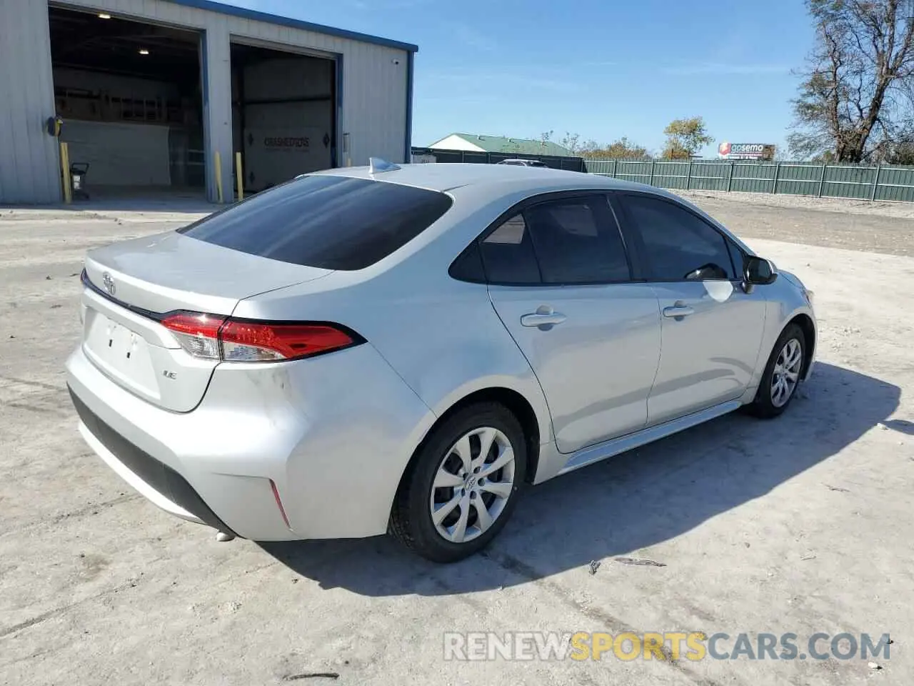 3 Photograph of a damaged car 5YFEPMAE1NP284304 TOYOTA COROLLA 2022