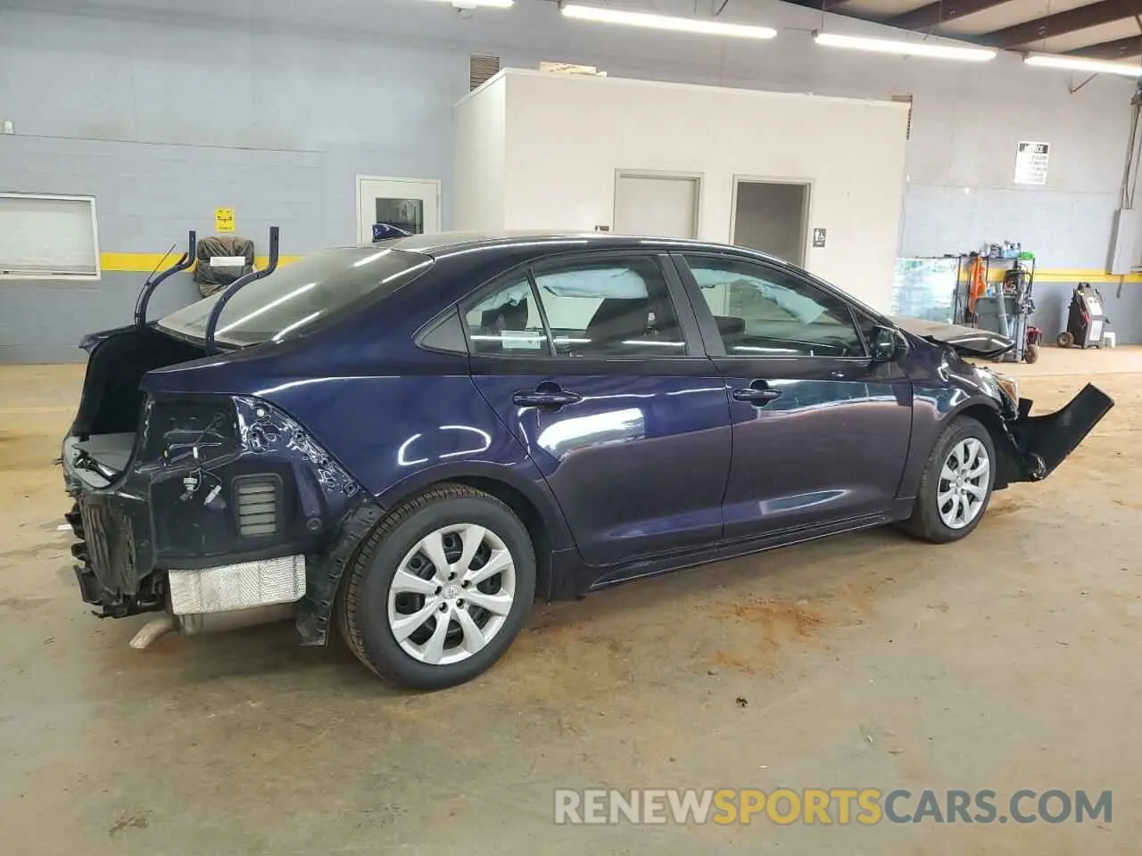 3 Фотография поврежденного автомобиля 5YFEPMAE1NP284805 TOYOTA COROLLA 2022