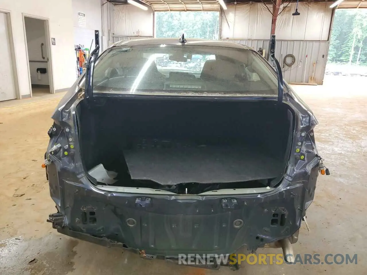 6 Фотография поврежденного автомобиля 5YFEPMAE1NP284805 TOYOTA COROLLA 2022