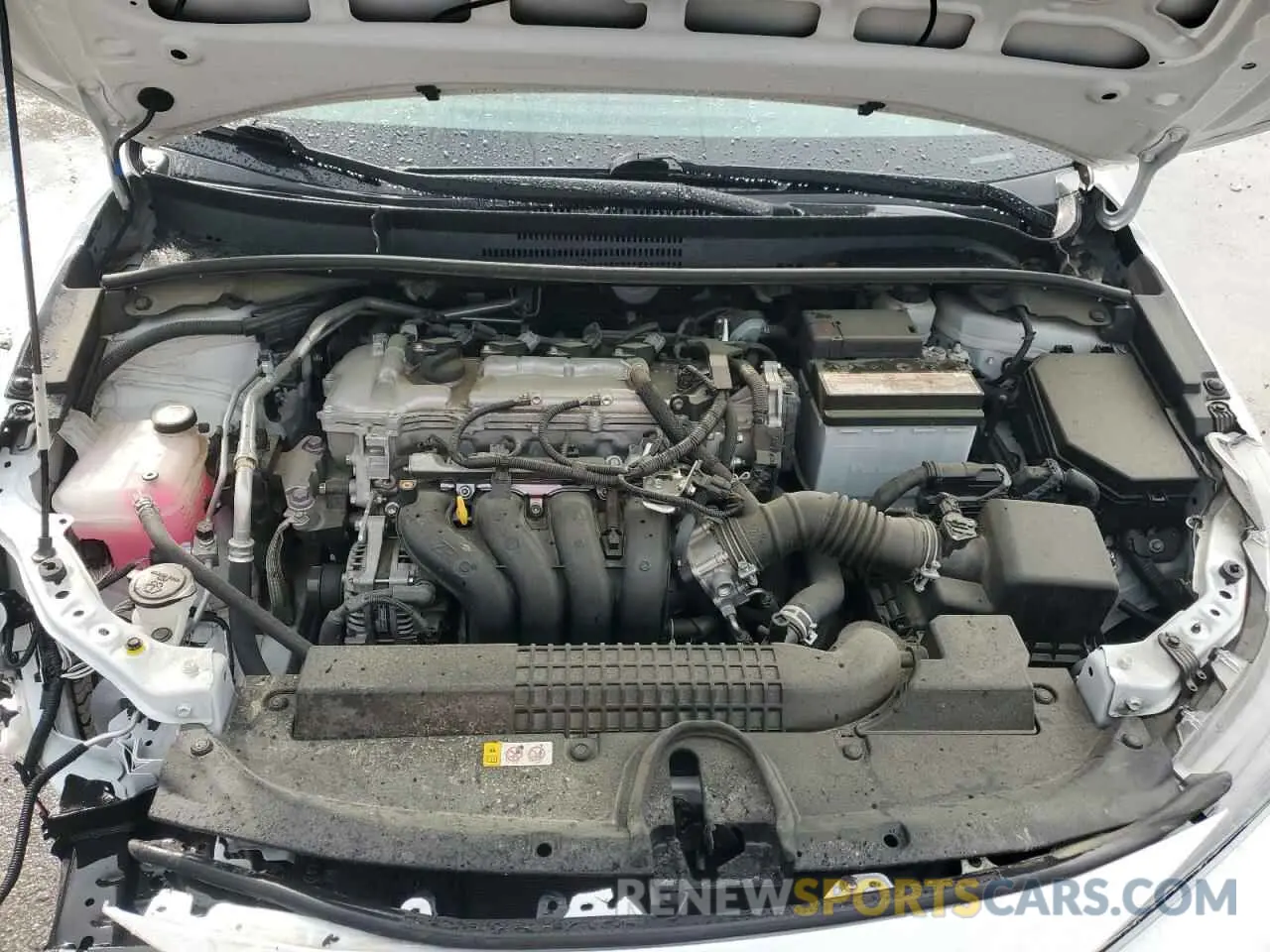 11 Photograph of a damaged car 5YFEPMAE1NP286232 TOYOTA COROLLA 2022
