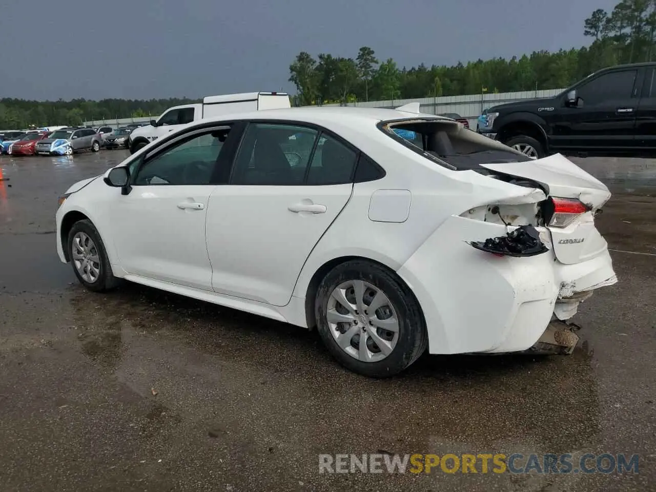 2 Photograph of a damaged car 5YFEPMAE1NP286232 TOYOTA COROLLA 2022