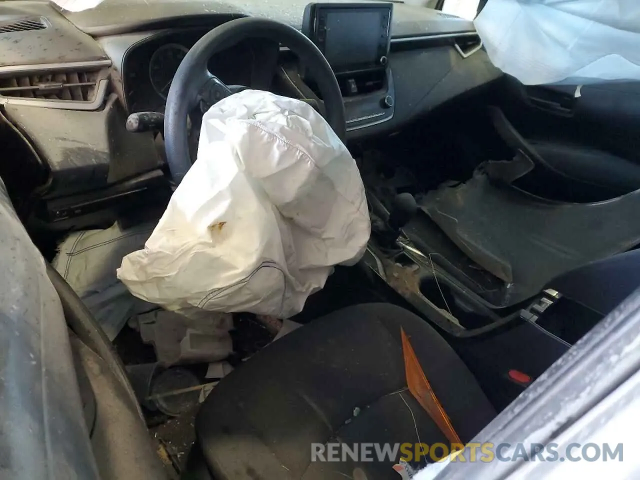 8 Photograph of a damaged car 5YFEPMAE1NP300307 TOYOTA COROLLA 2022
