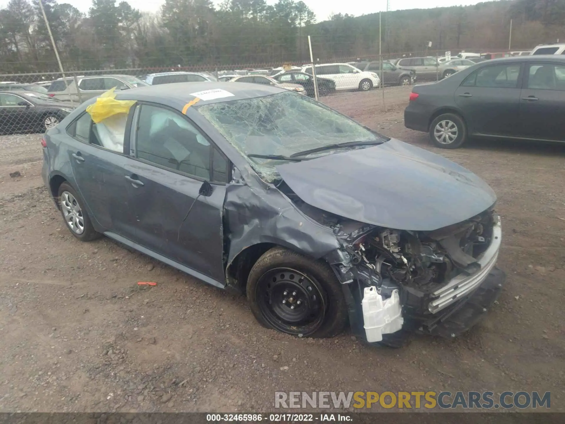 1 Photograph of a damaged car 5YFEPMAE1NP301151 TOYOTA COROLLA 2022