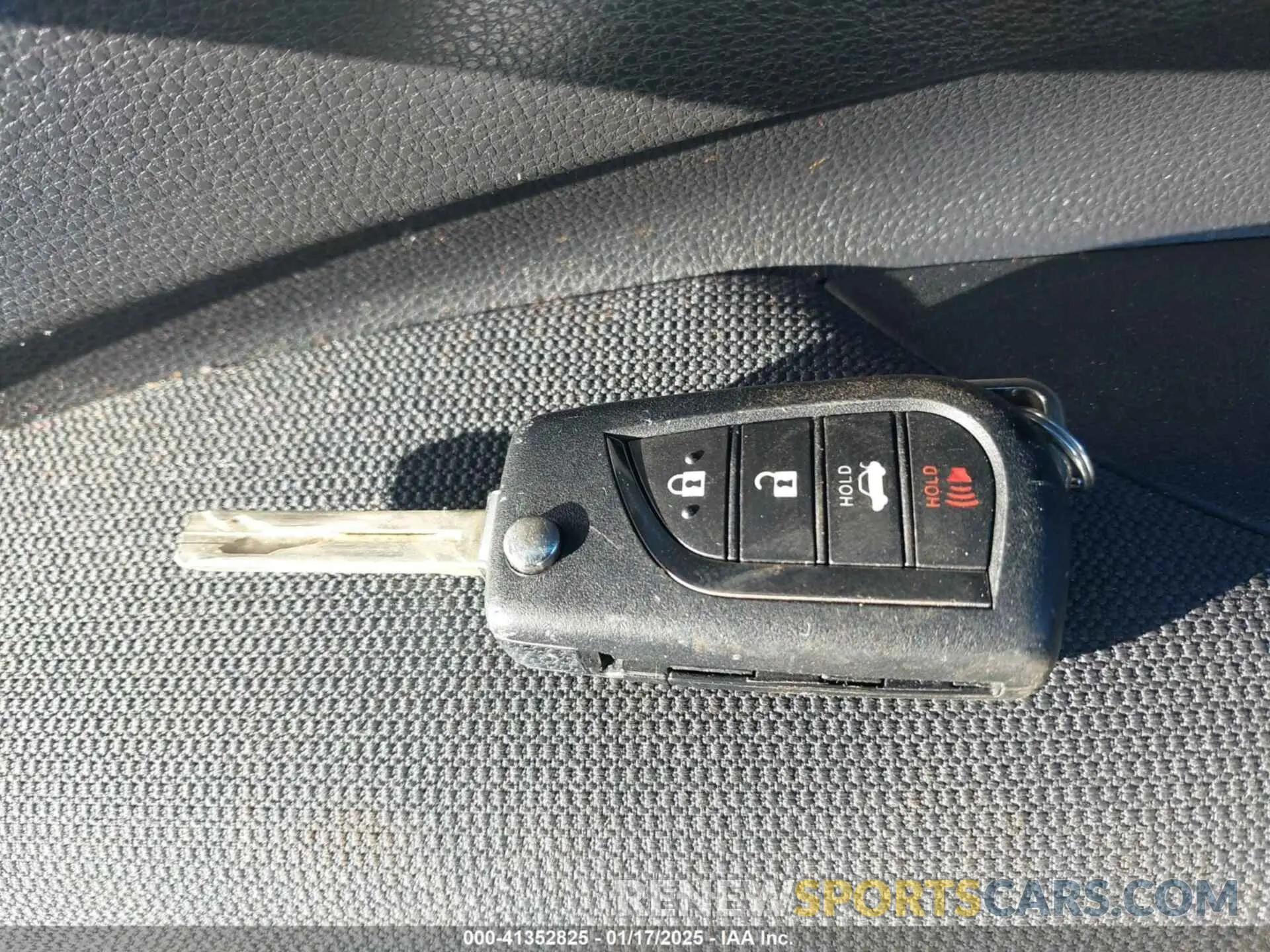 11 Фотография поврежденного автомобиля 5YFEPMAE1NP311114 TOYOTA COROLLA 2022