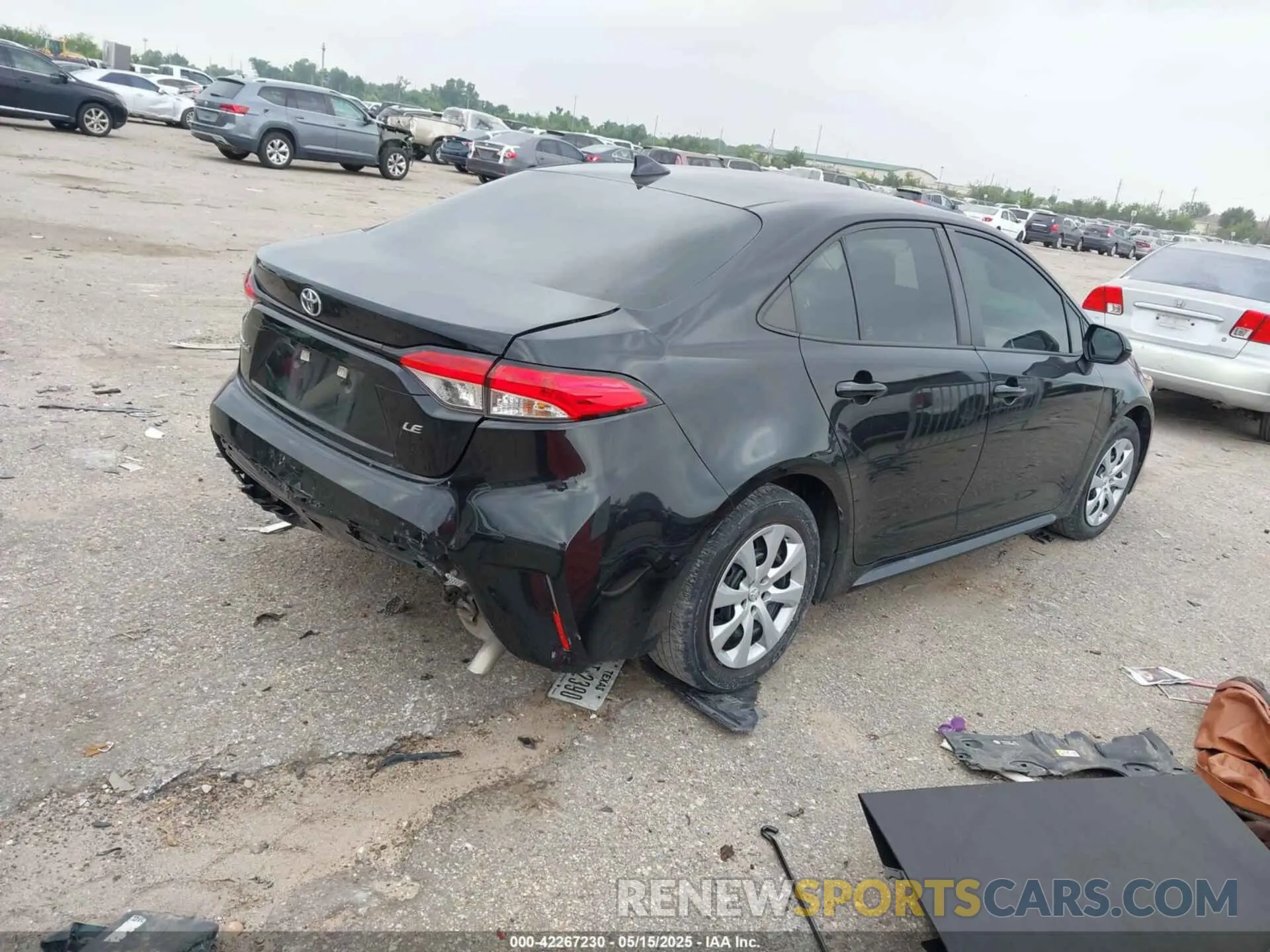 4 Photograph of a damaged car 5YFEPMAE1NP315891 TOYOTA COROLLA 2022