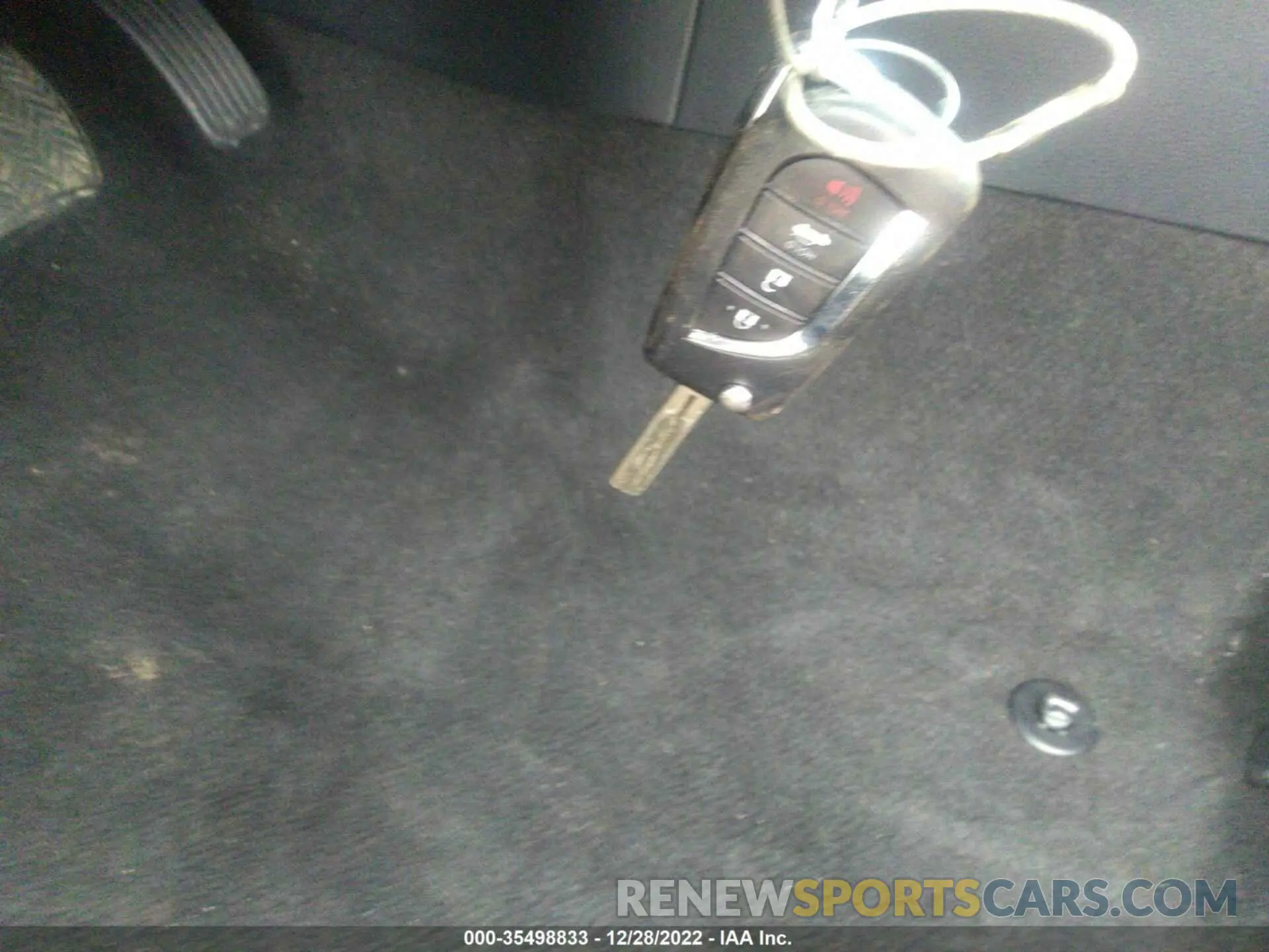 11 Photograph of a damaged car 5YFEPMAE1NP317463 TOYOTA COROLLA 2022