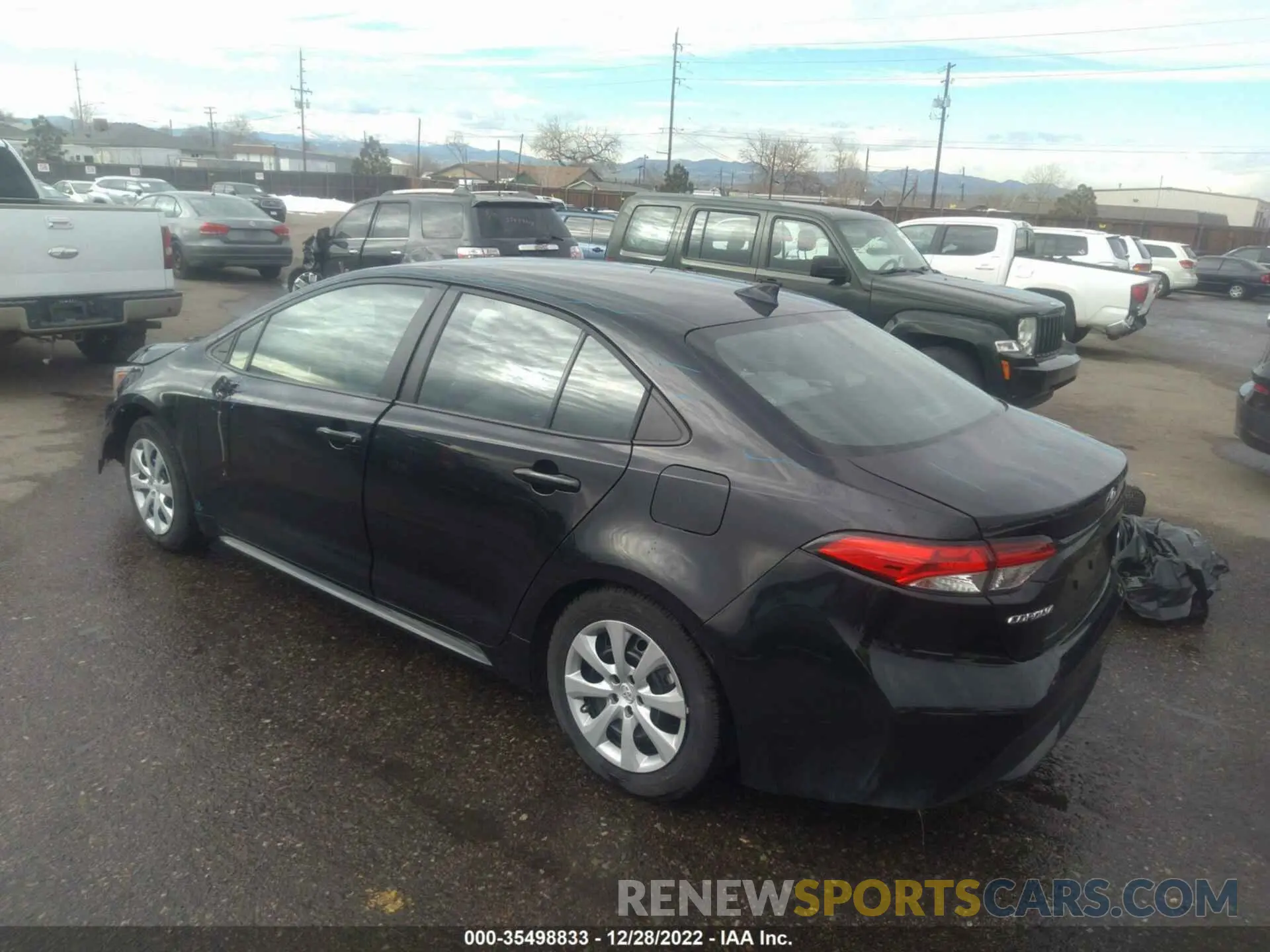 3 Photograph of a damaged car 5YFEPMAE1NP317463 TOYOTA COROLLA 2022
