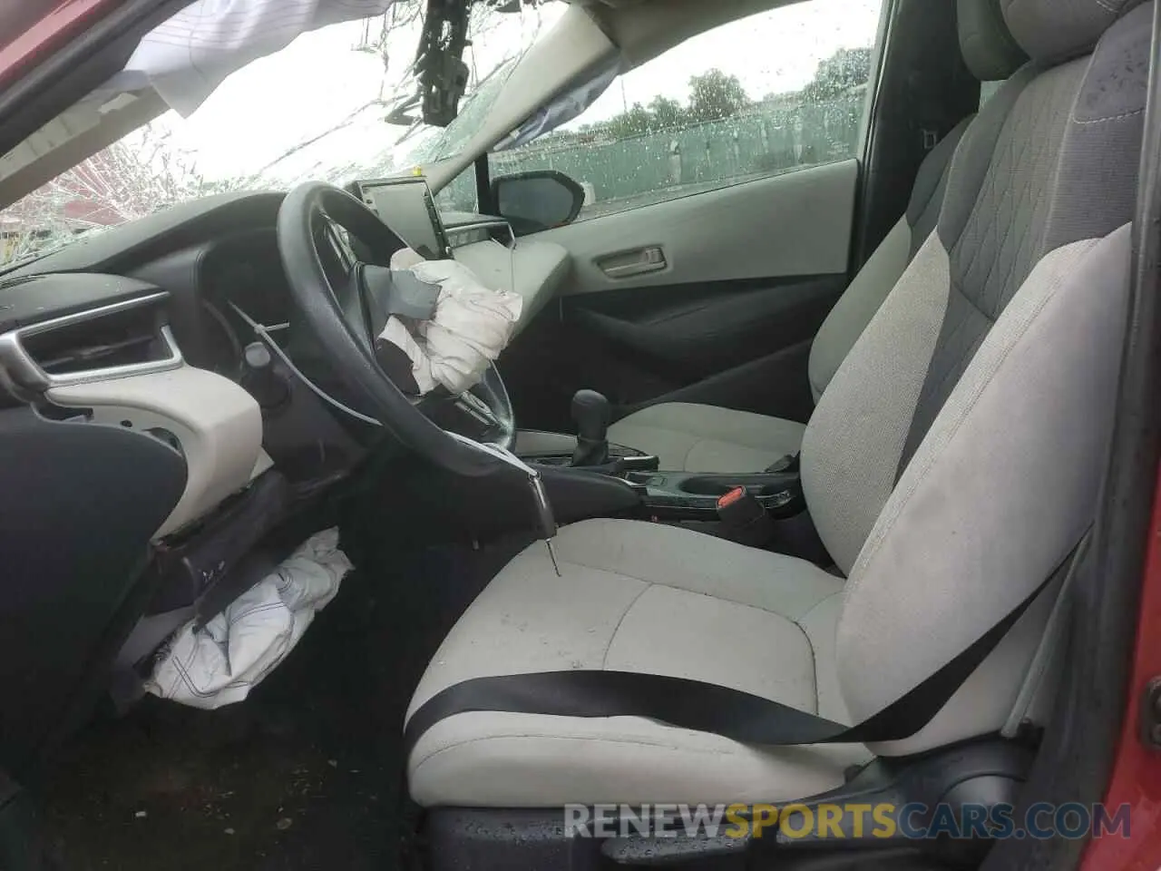 7 Photograph of a damaged car 5YFEPMAE1NP324669 TOYOTA COROLLA 2022