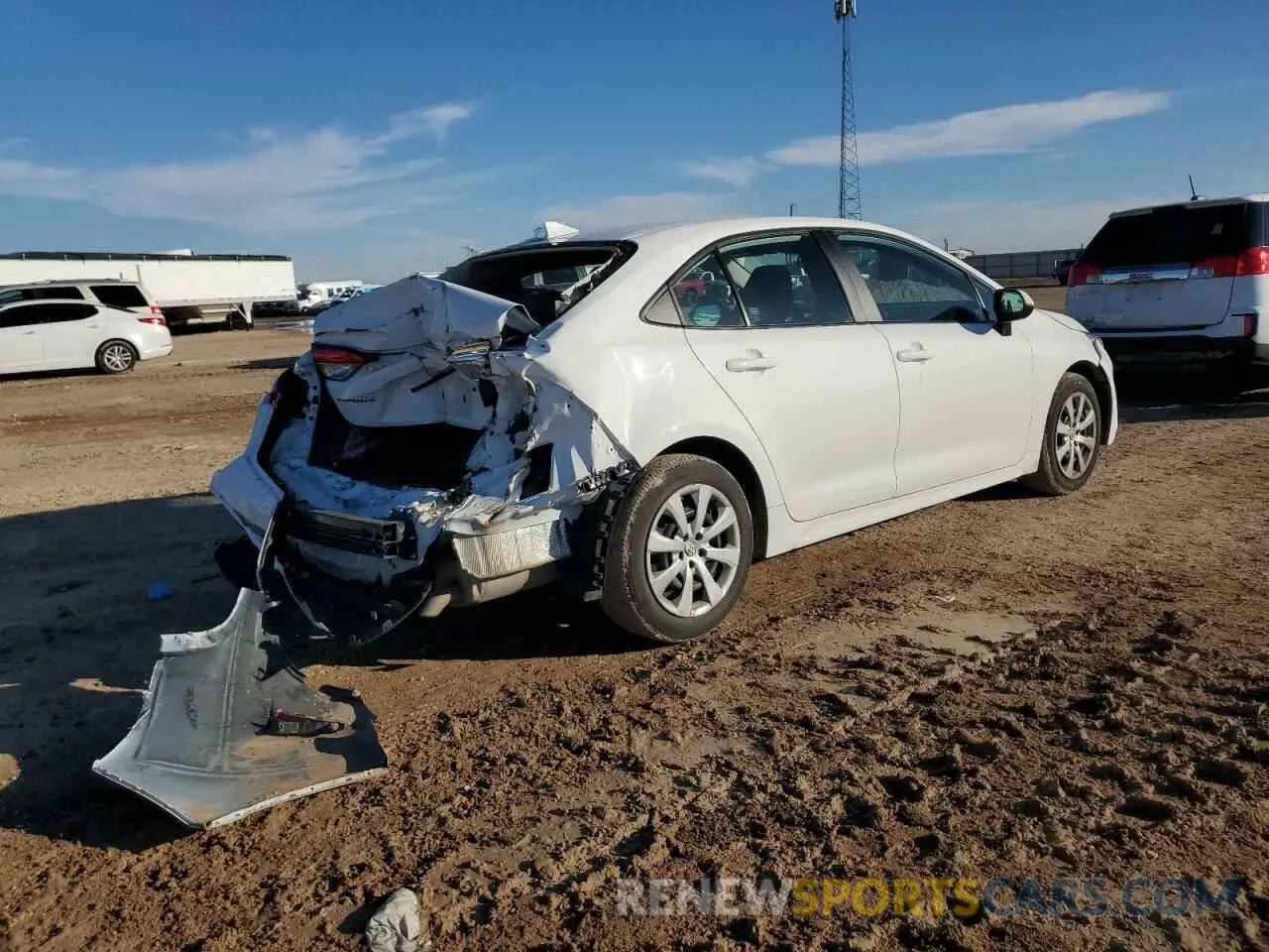 3 Photograph of a damaged car 5YFEPMAE1NP324896 TOYOTA COROLLA 2022
