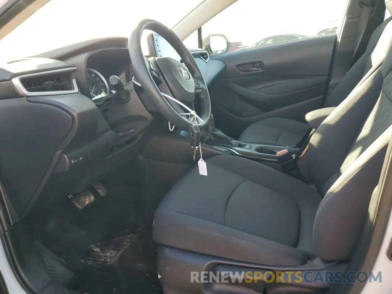 7 Photograph of a damaged car 5YFEPMAE1NP324896 TOYOTA COROLLA 2022