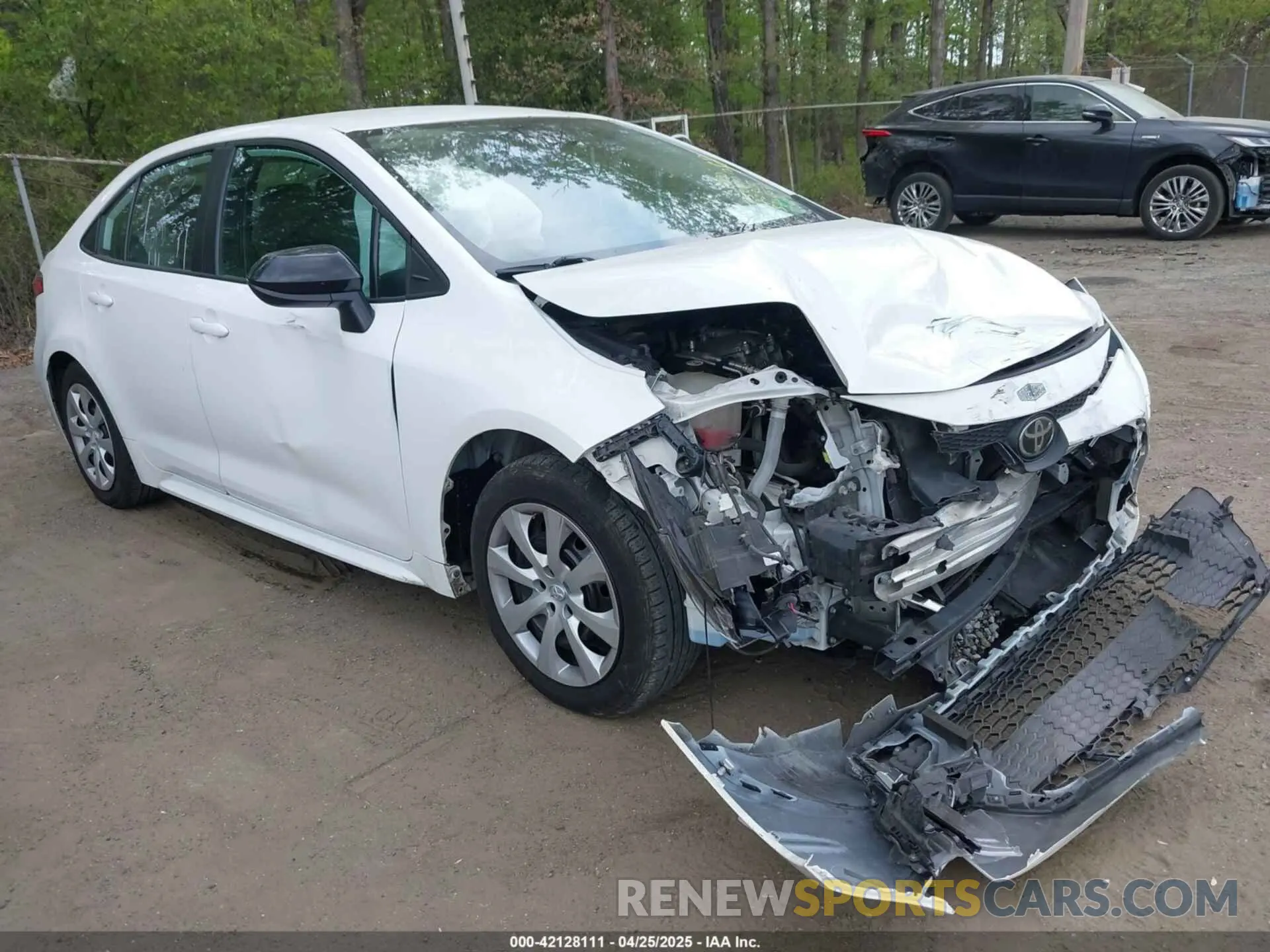 1 Photograph of a damaged car 5YFEPMAE1NP328687 TOYOTA COROLLA 2022